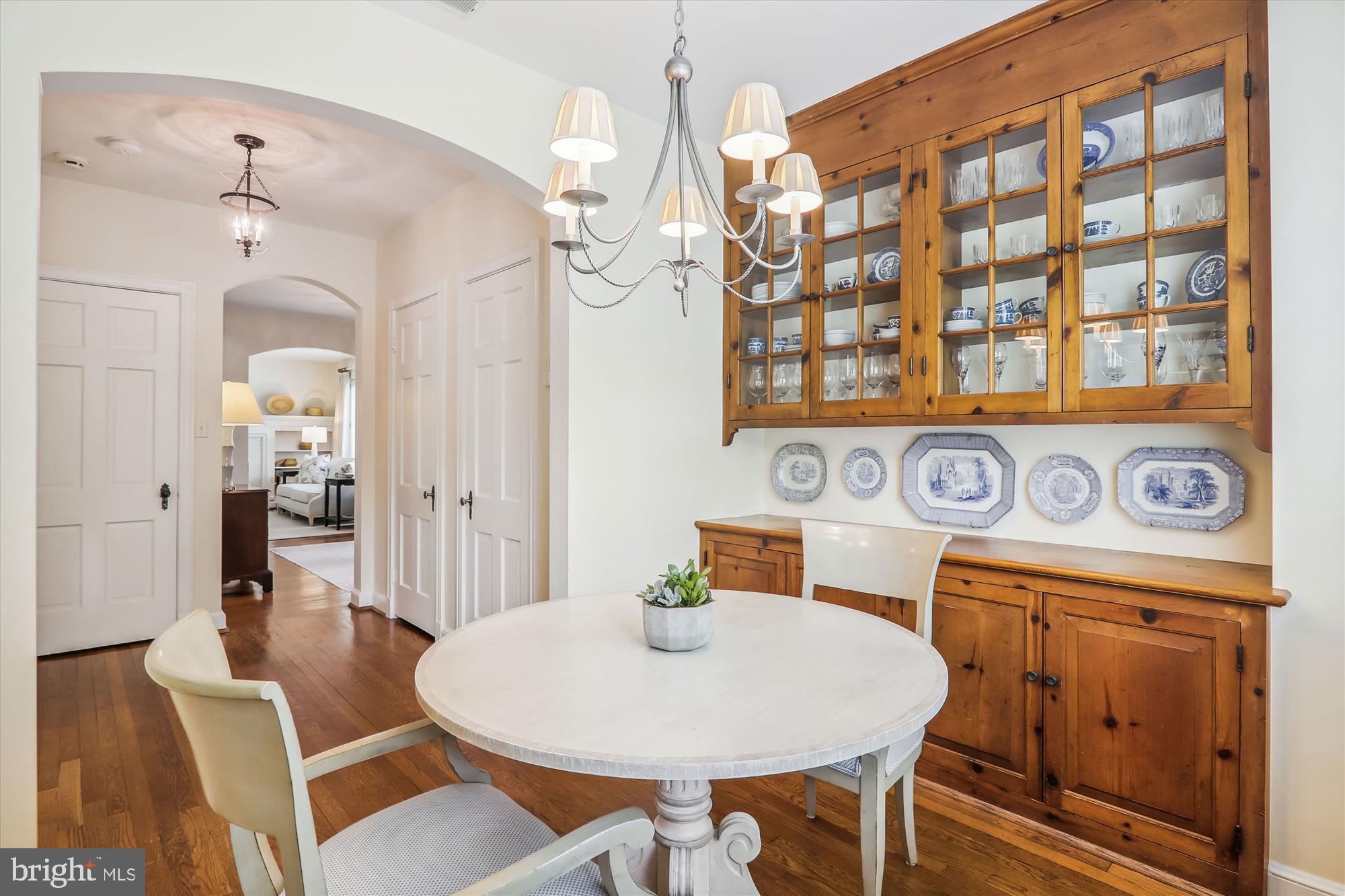 RIDGEWOOD VILLAGE - Residential