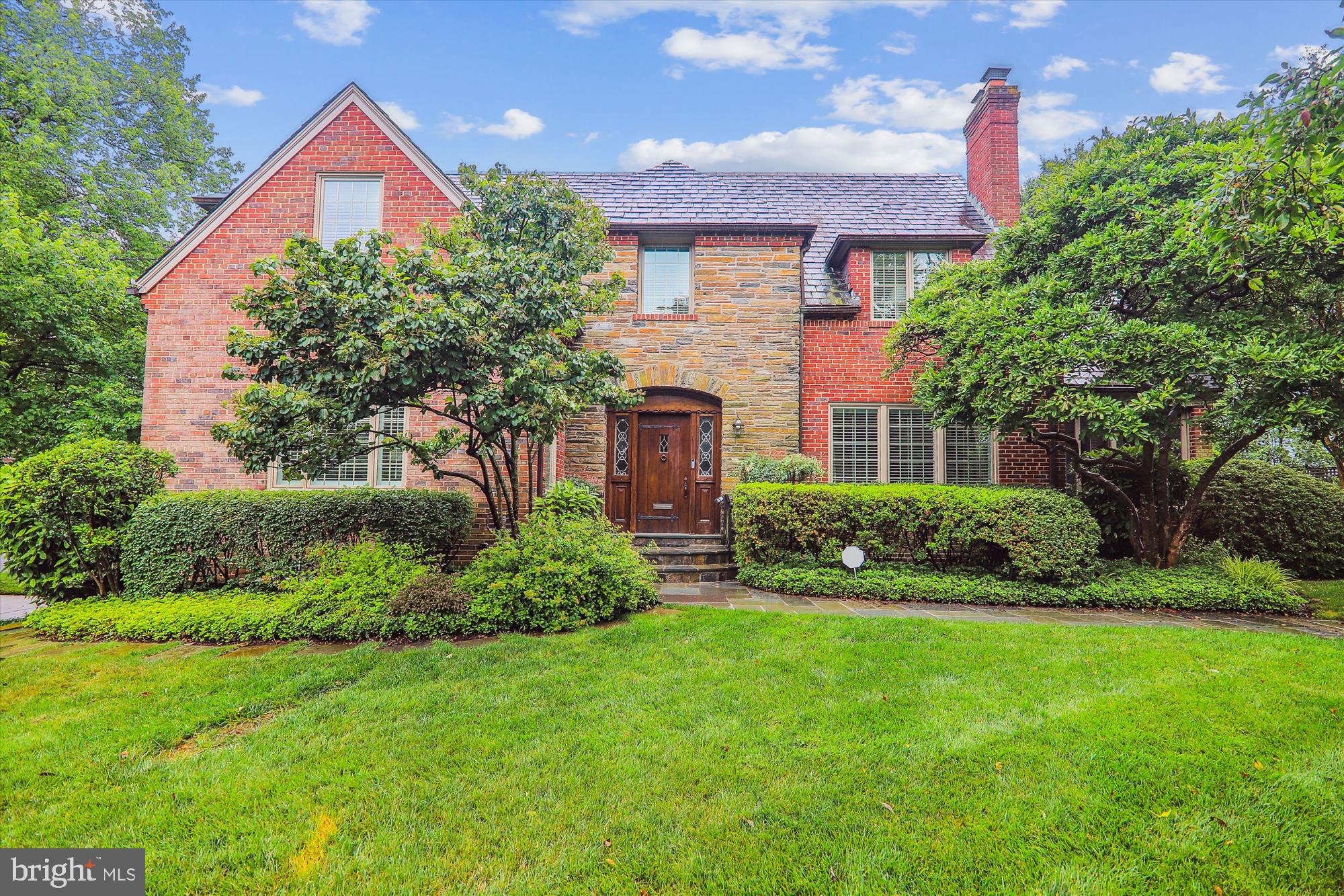 RIDGEWOOD VILLAGE - Residential