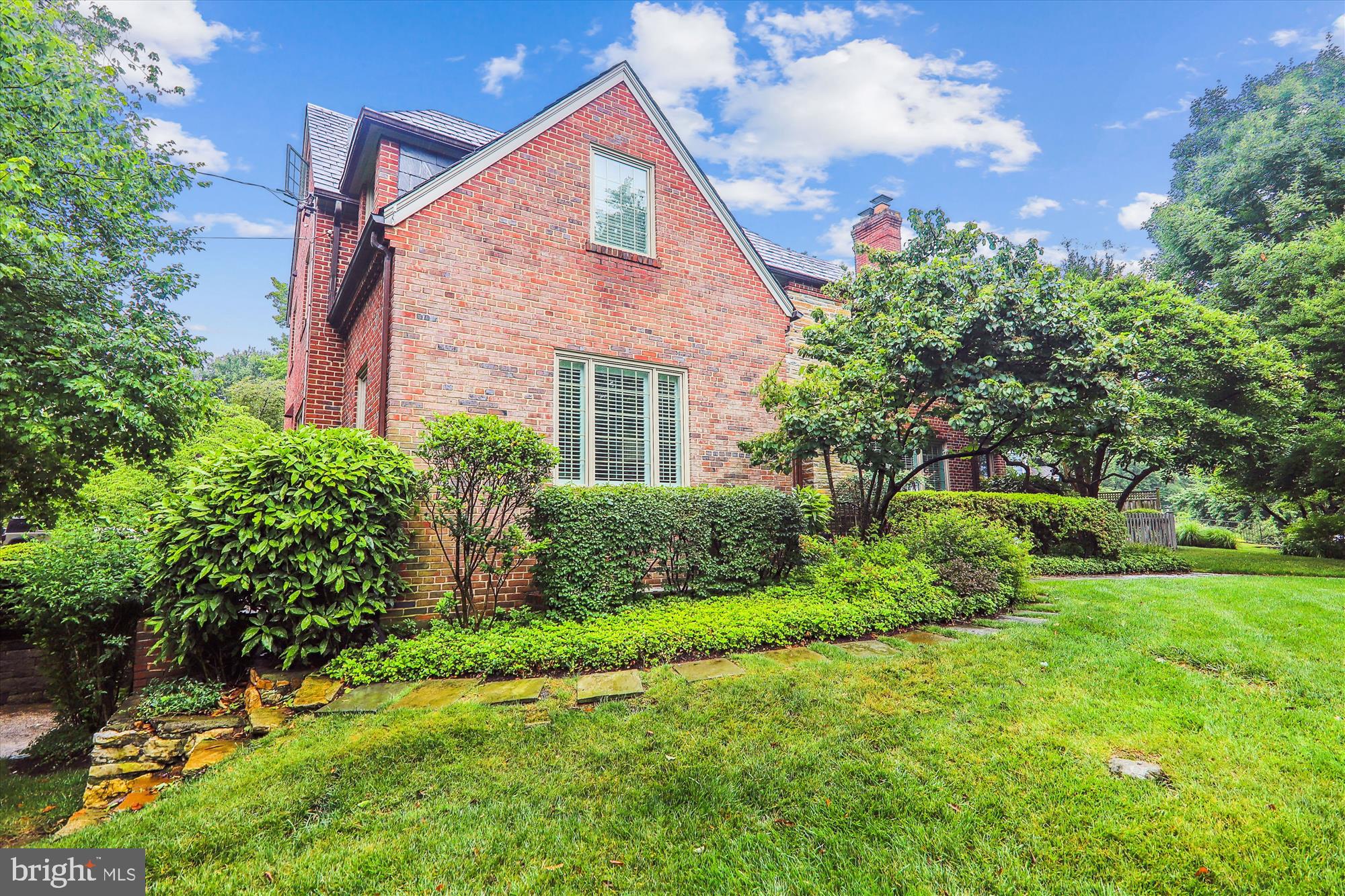 RIDGEWOOD VILLAGE - Residential