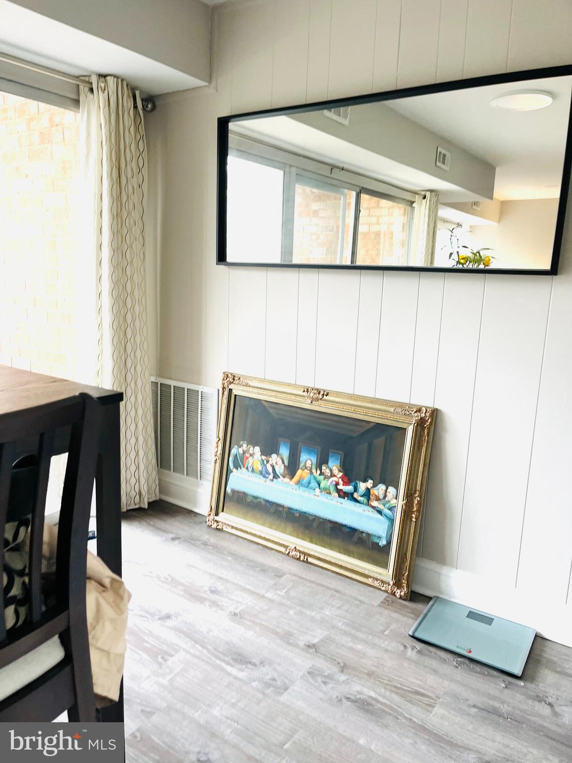 YORKTOWNE SQUARE - Residential