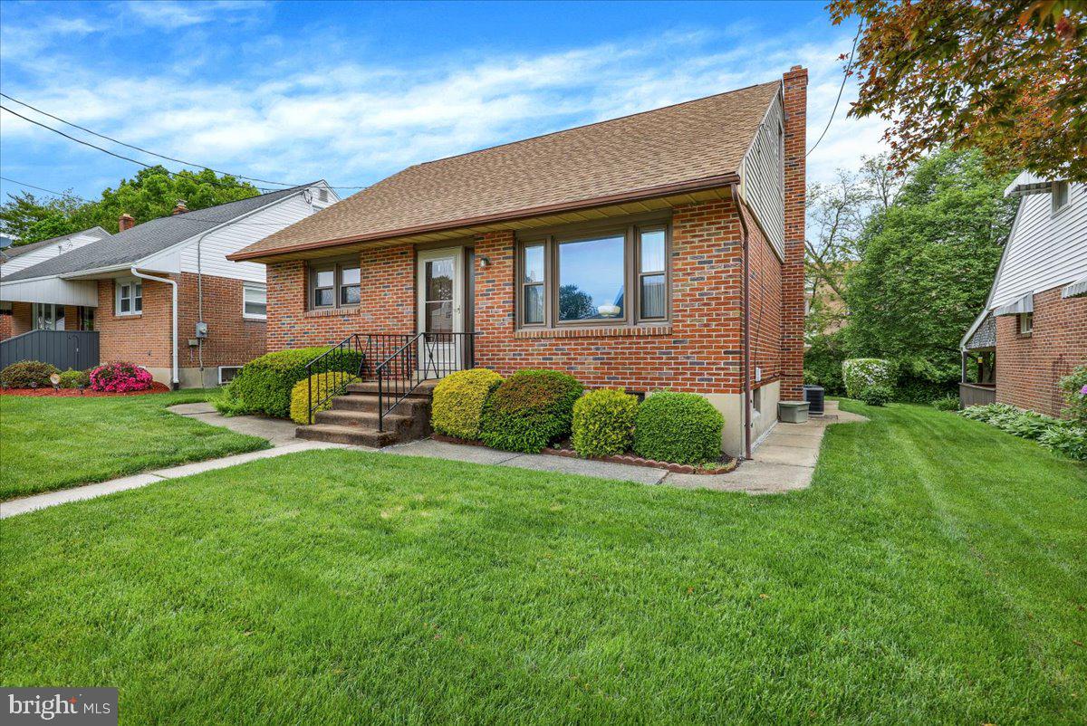 1242 COMMONWEALTH BOULEVARD