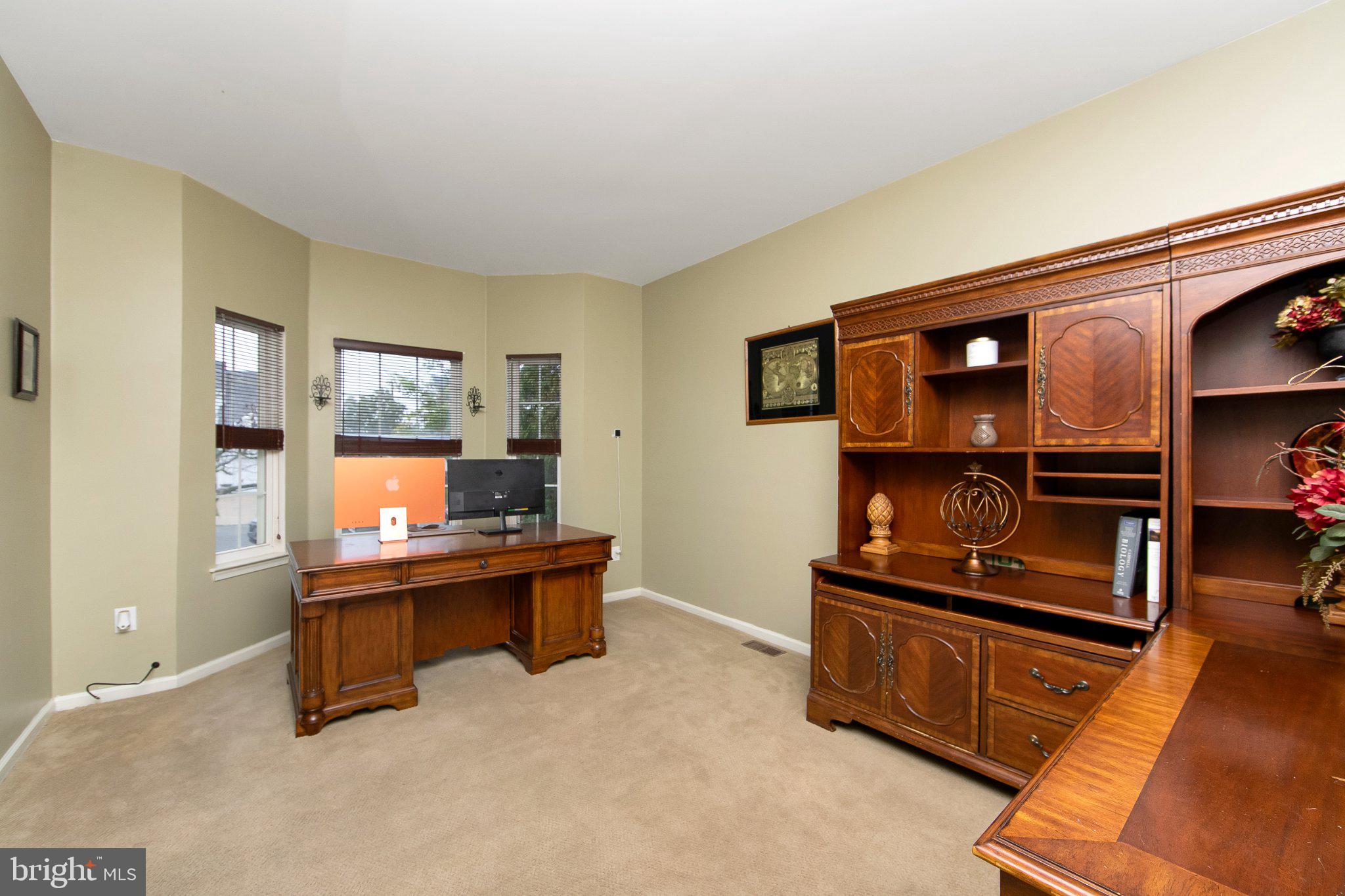 1304 SASSAFRAS LANE