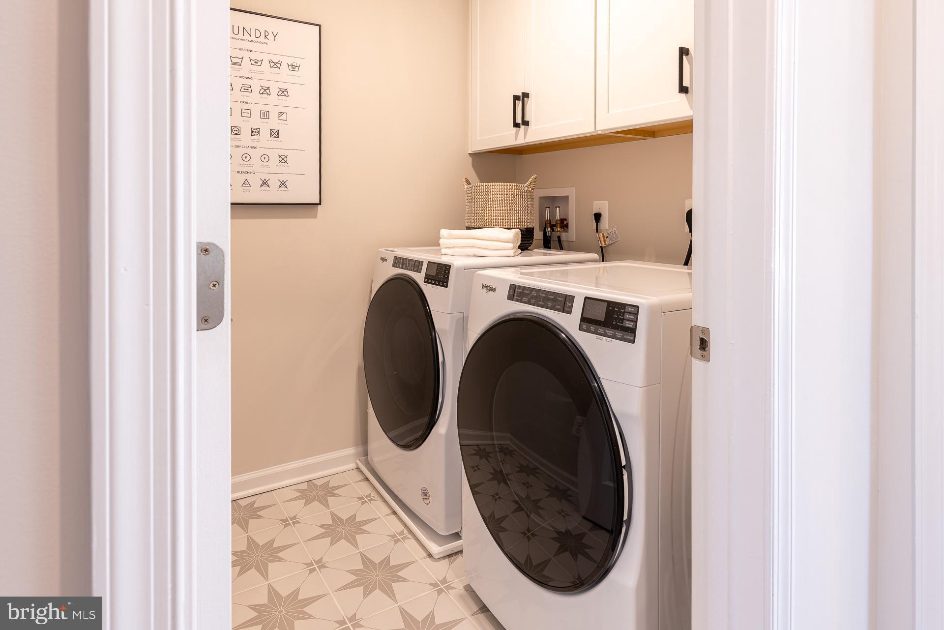 PADDOCK POINTE - Residential
