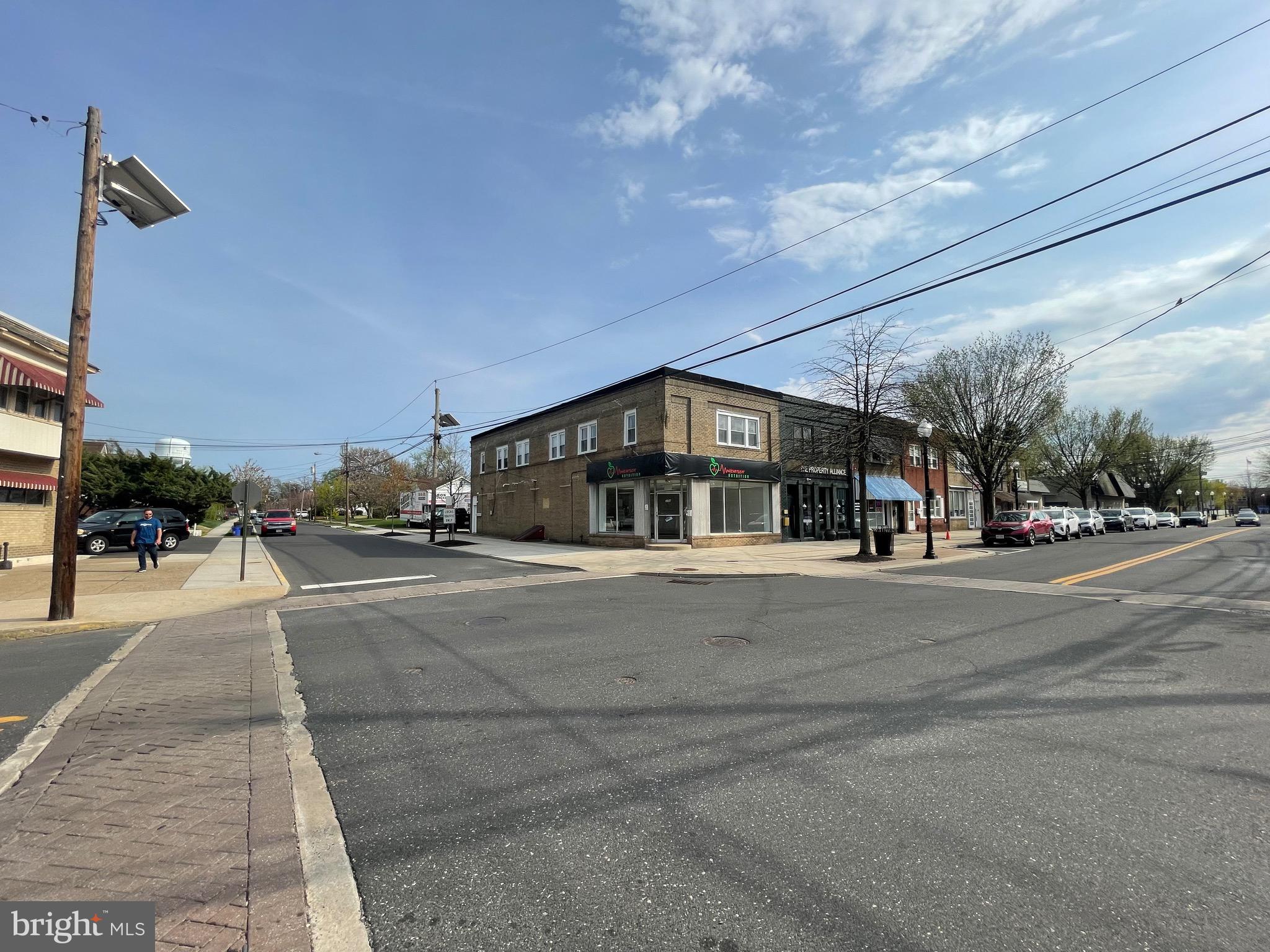 200 W CLINTON AVENUE