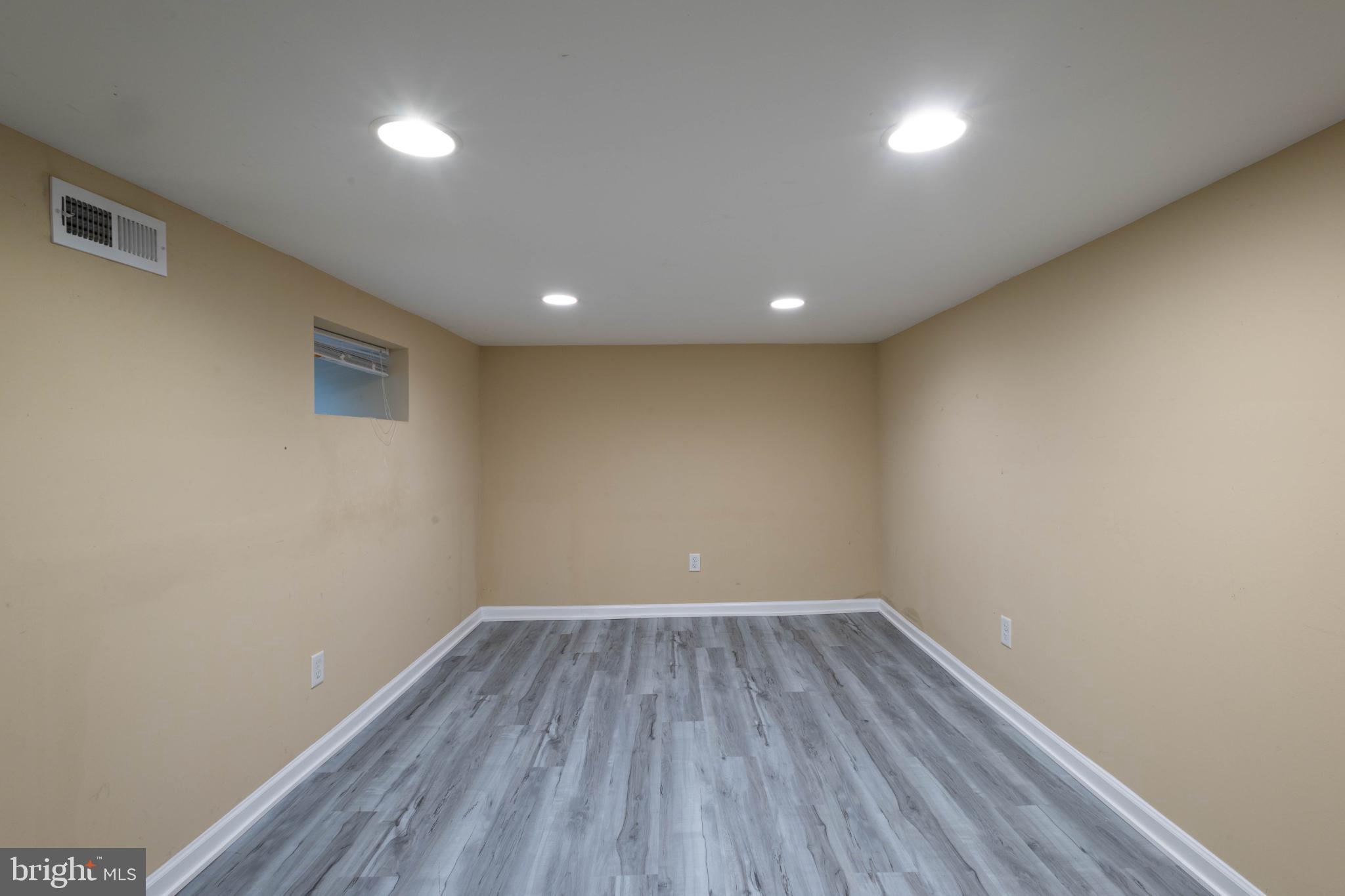 COBBS CREEK - Residential