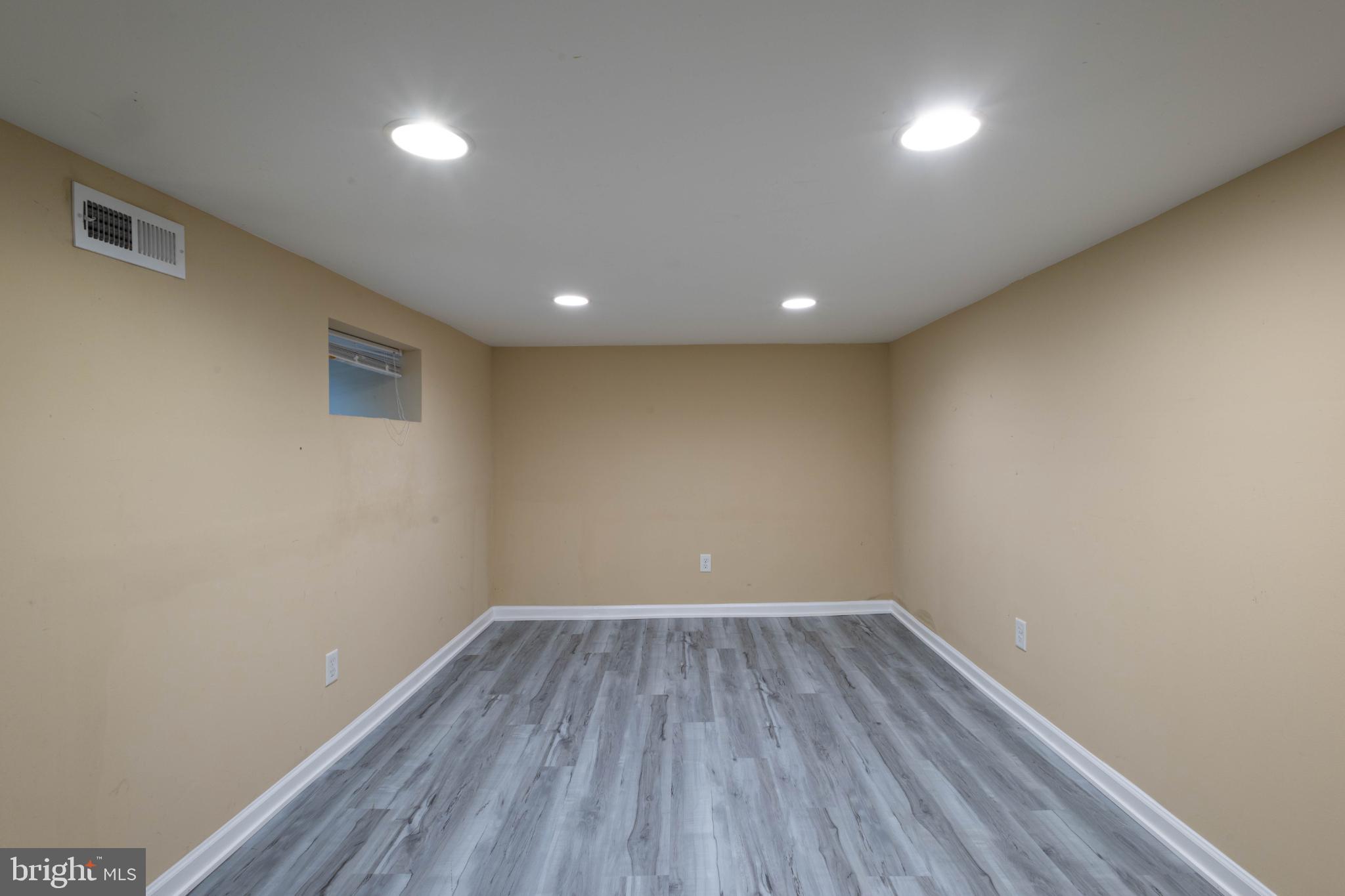 COBBS CREEK - Residential