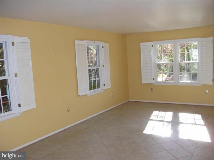 CROSSWOODS - Residential Lease