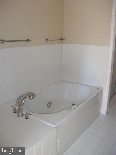 CROSSWOODS - Residential Lease