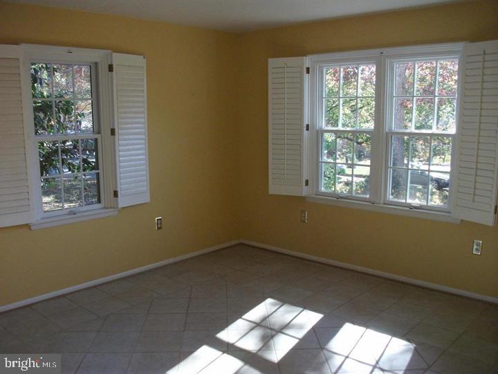 CROSSWOODS - Residential Lease