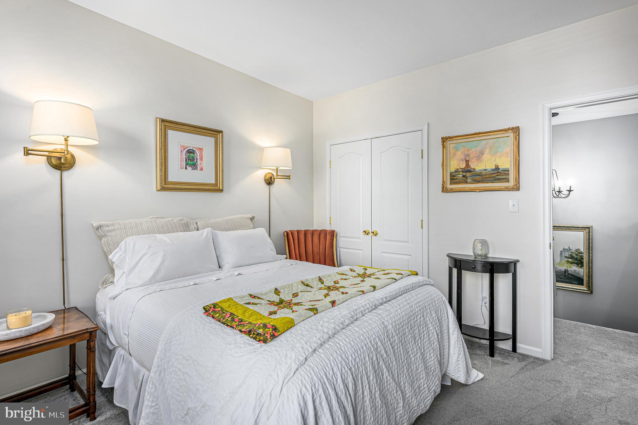 LANSDOWNE TOWN CENTER CONDOS - Residential