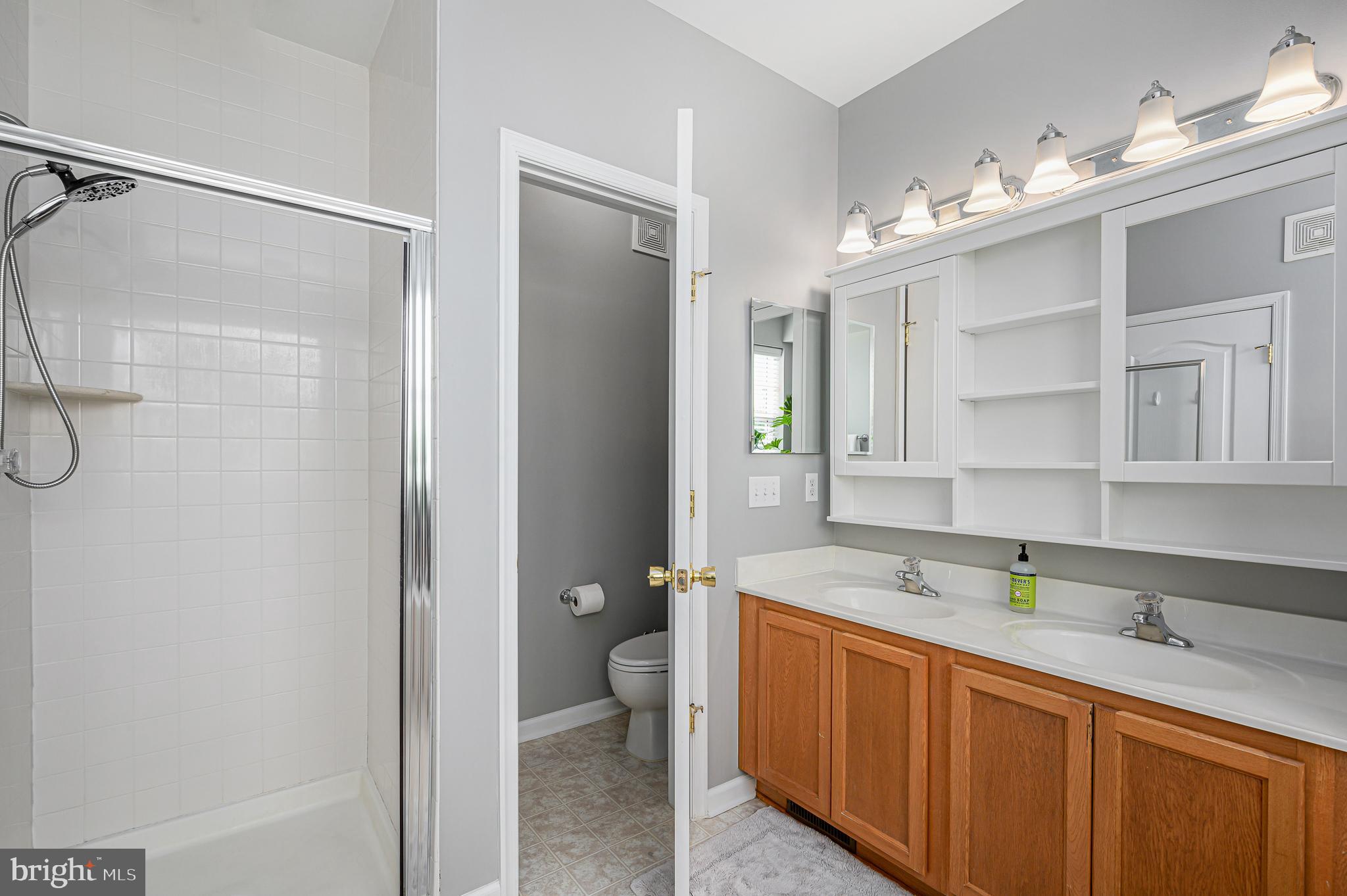 LANSDOWNE TOWN CENTER CONDOS - Residential