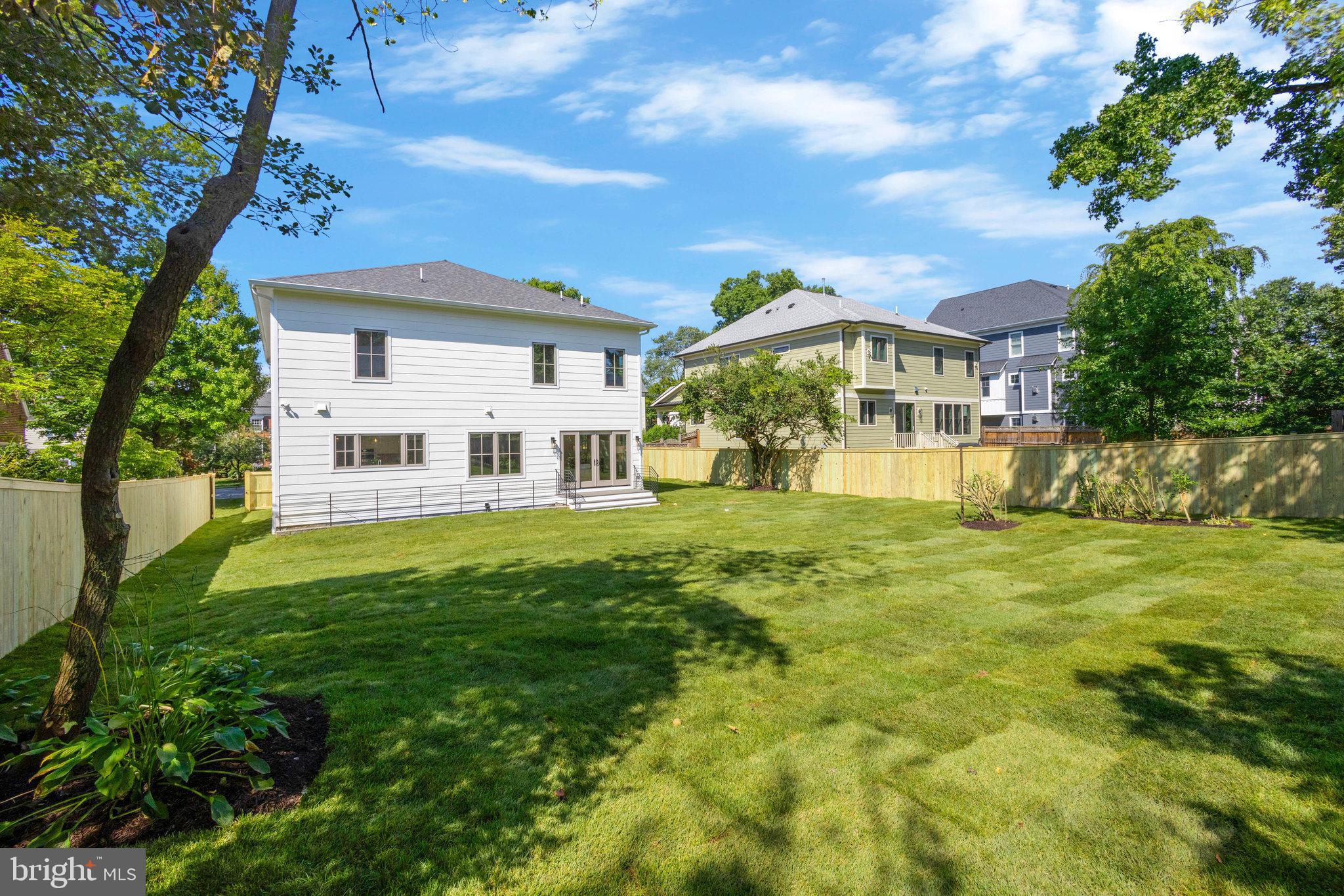 EAST FALLS CHURCH - Residential