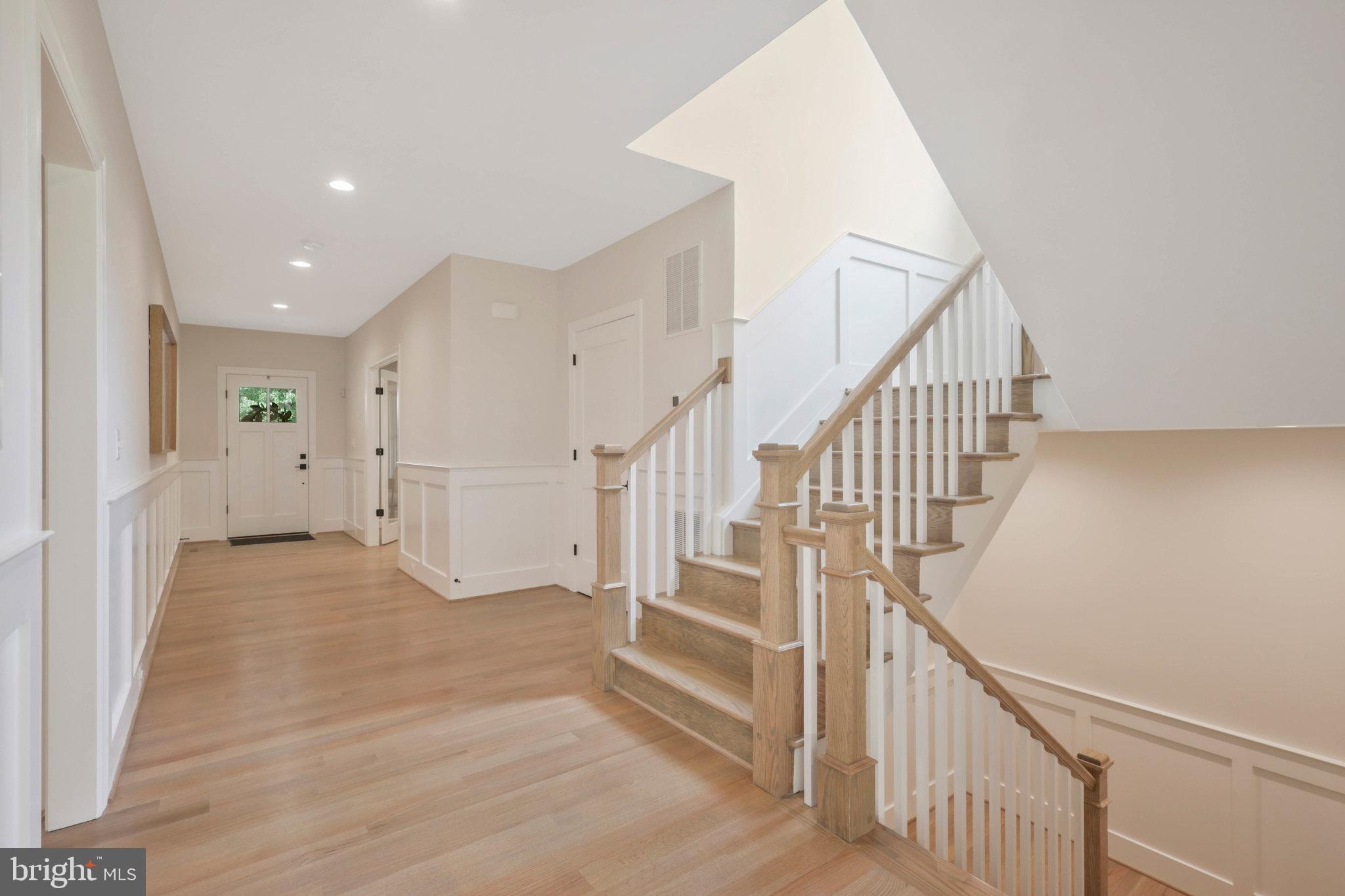 EAST FALLS CHURCH - Residential