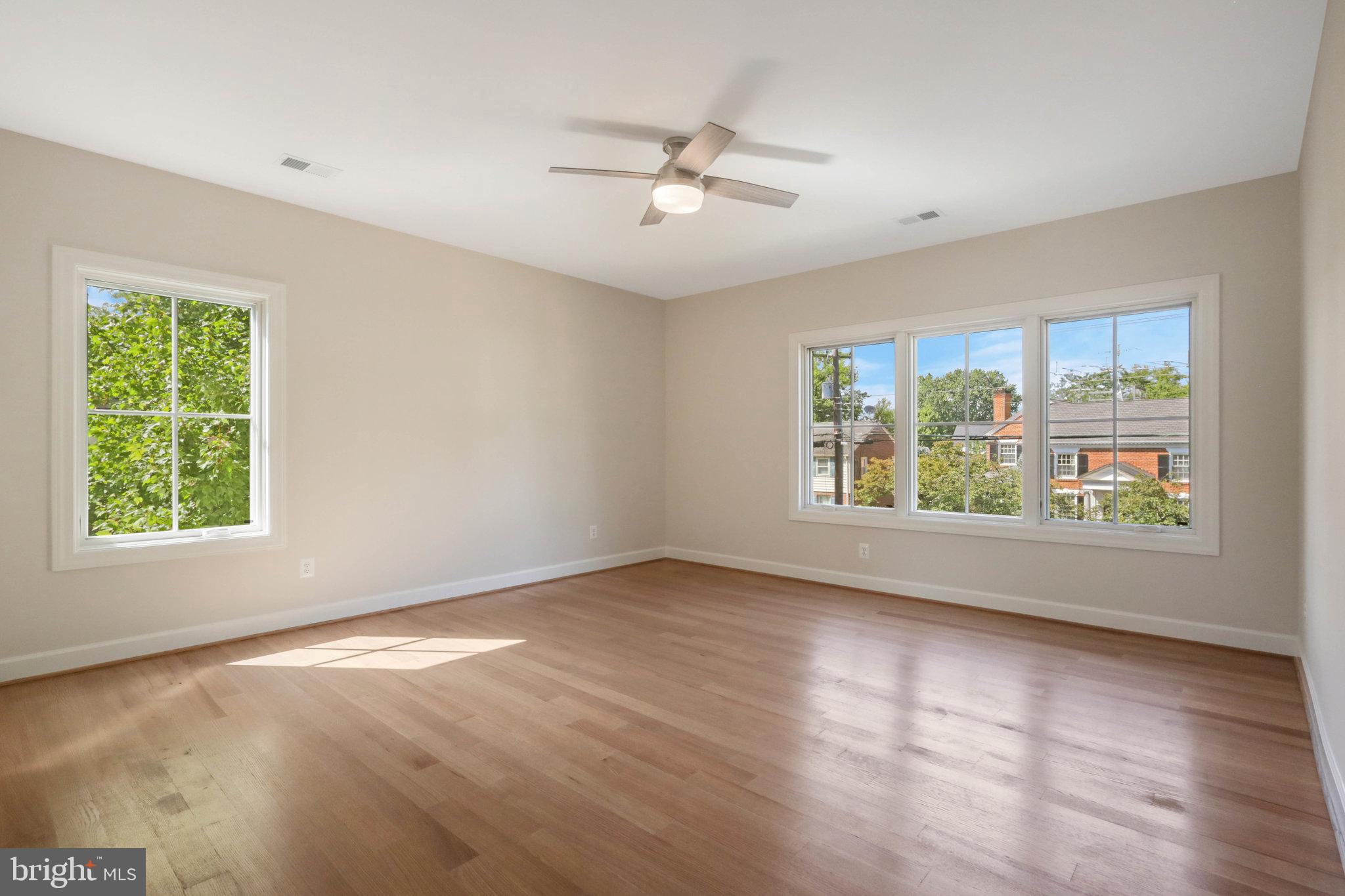 EAST FALLS CHURCH - Residential