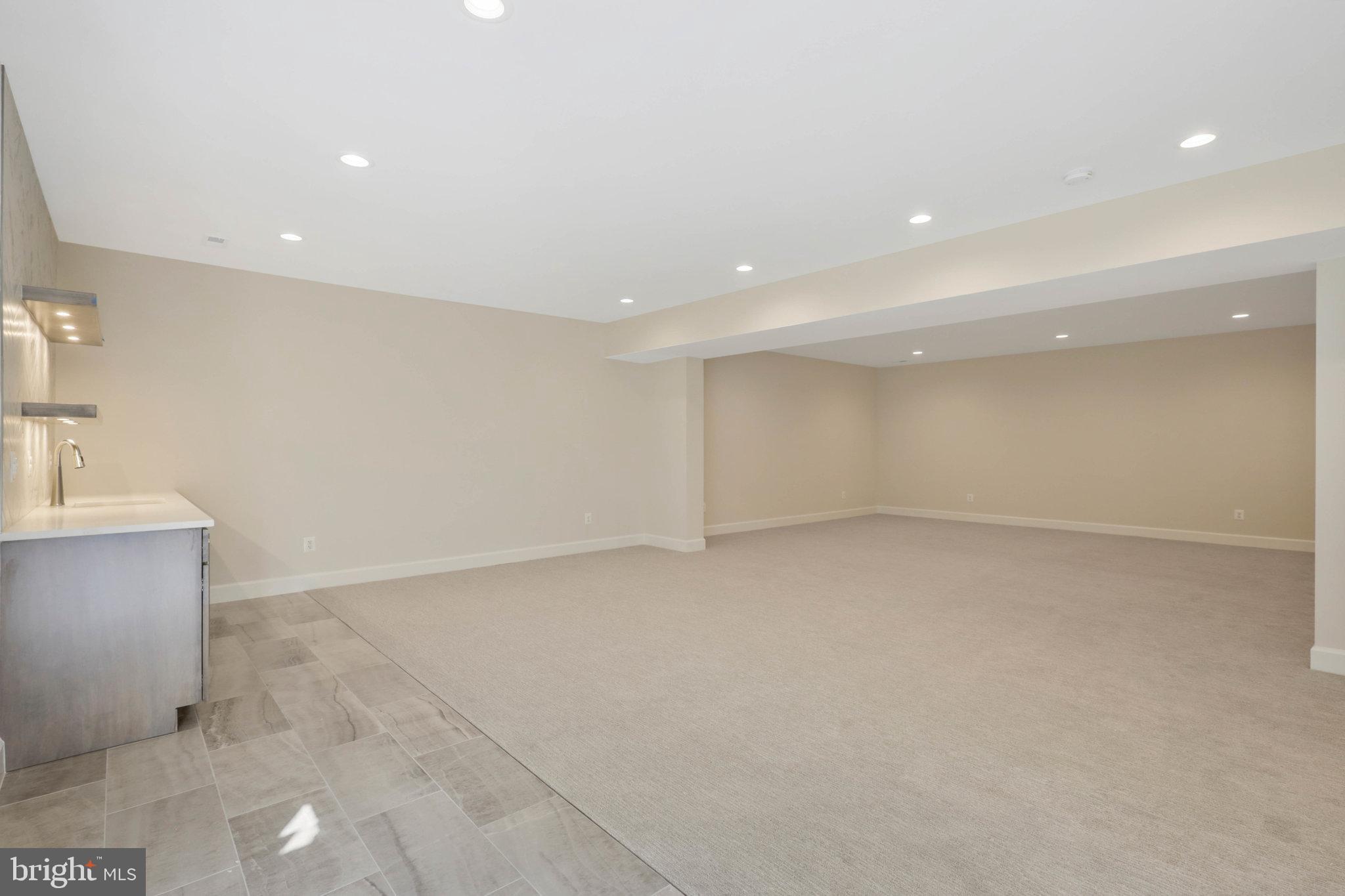 EAST FALLS CHURCH - Residential