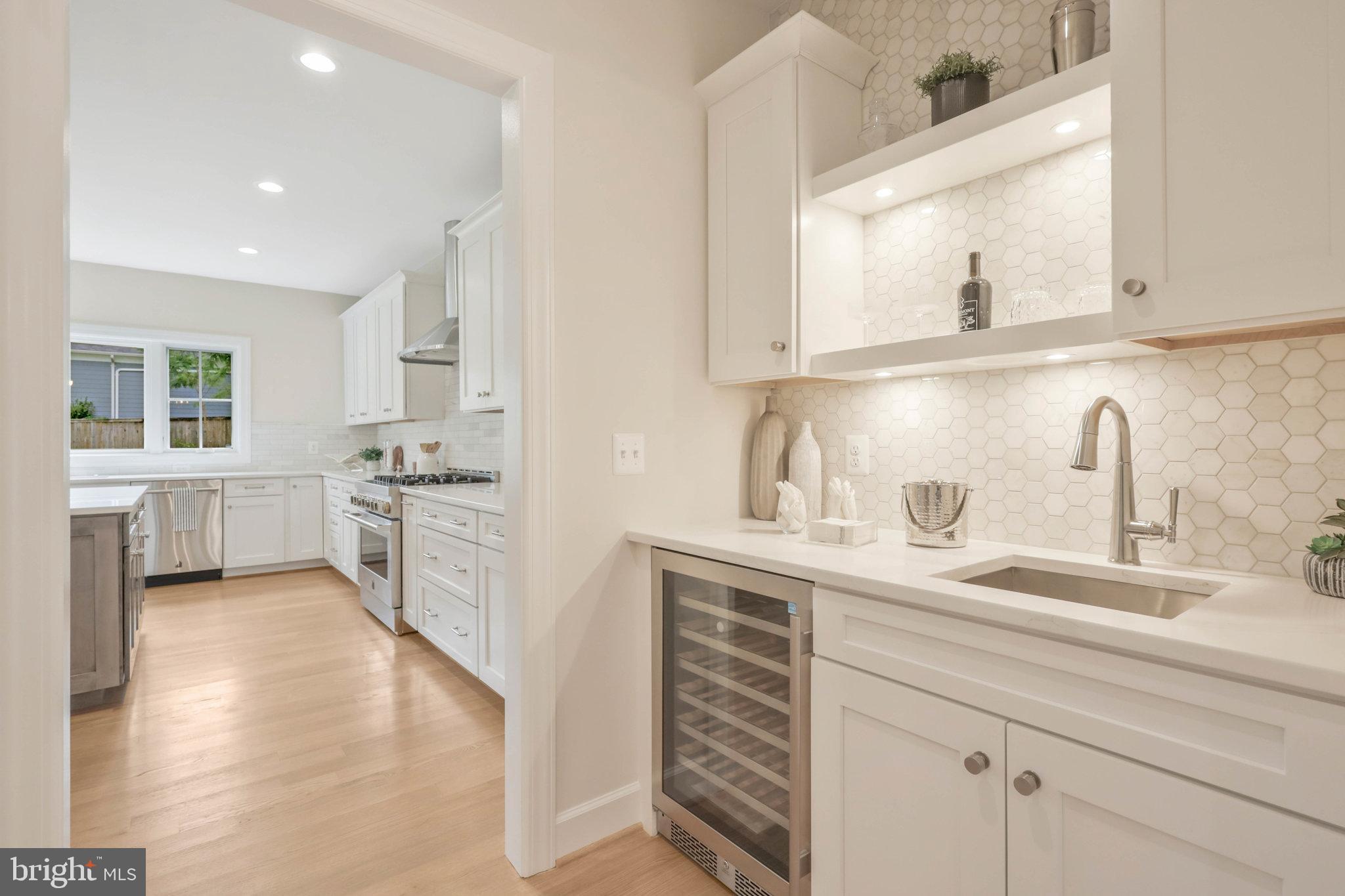 EAST FALLS CHURCH - Residential