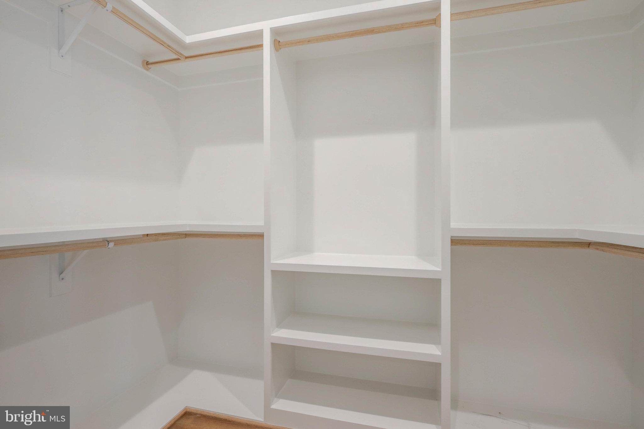 EAST FALLS CHURCH - Residential