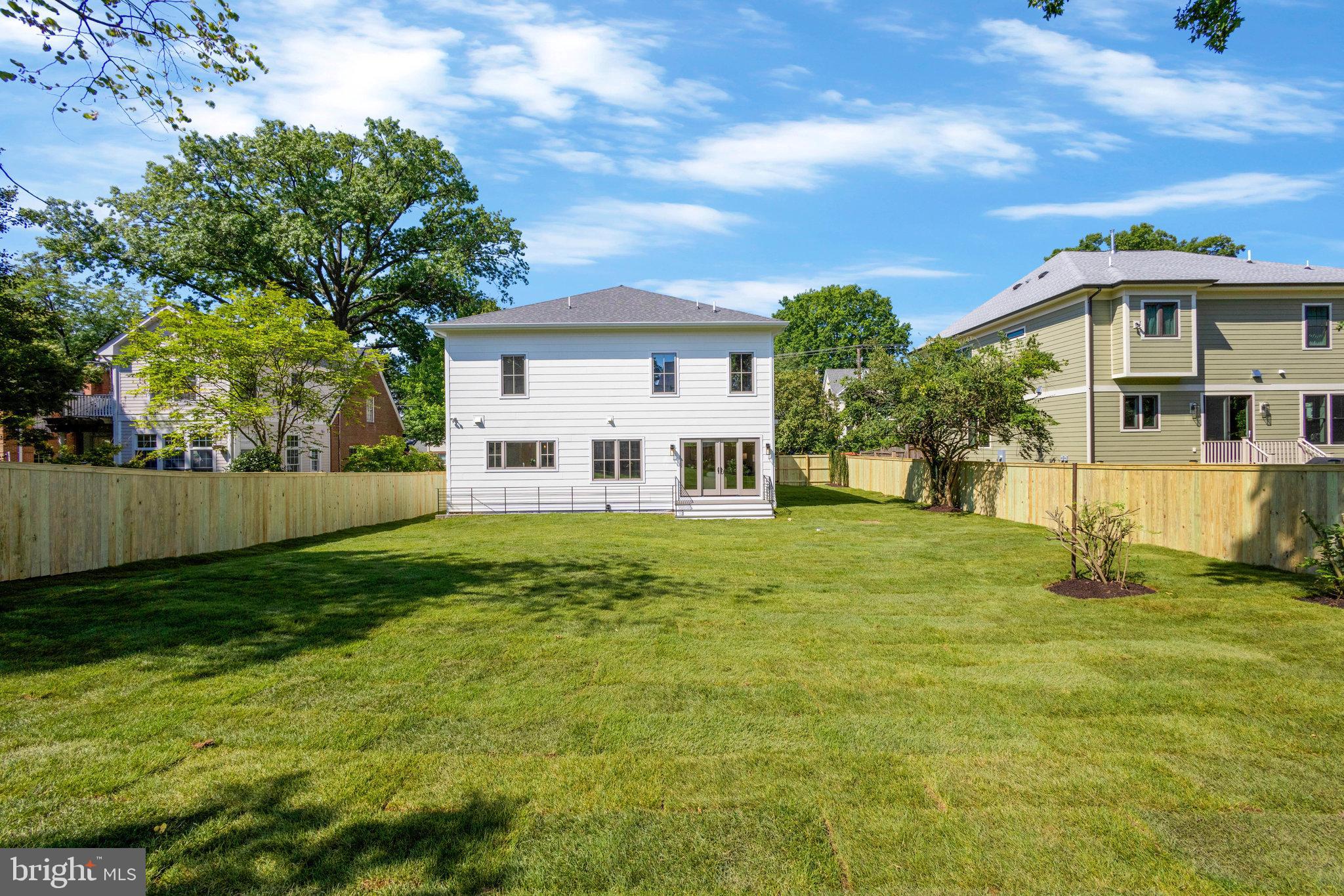 EAST FALLS CHURCH - Residential