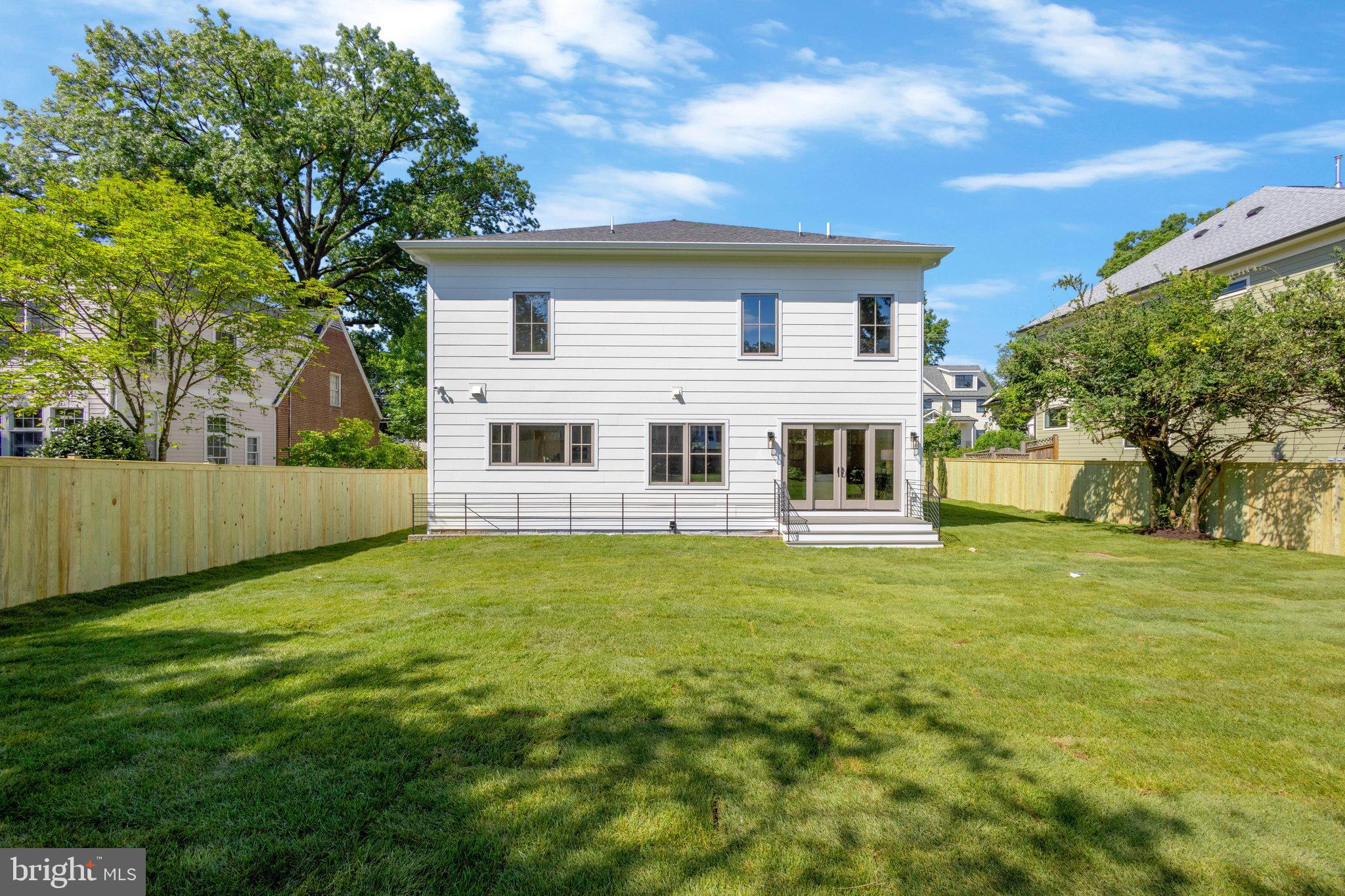 EAST FALLS CHURCH - Residential