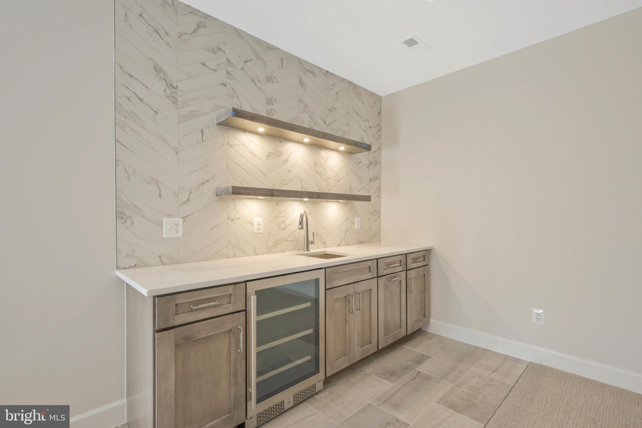 EAST FALLS CHURCH - Residential