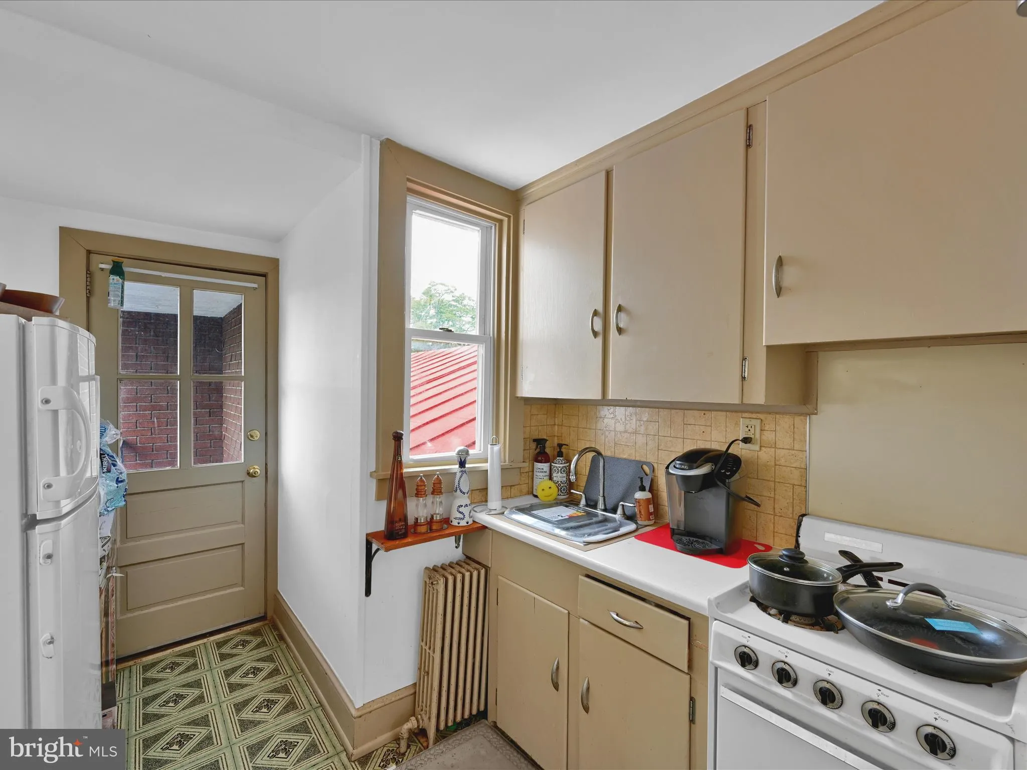 Lancaster, Pennsylvania 17603, United States, 5 Bedrooms Bedrooms, ,Residential,Pending,210026