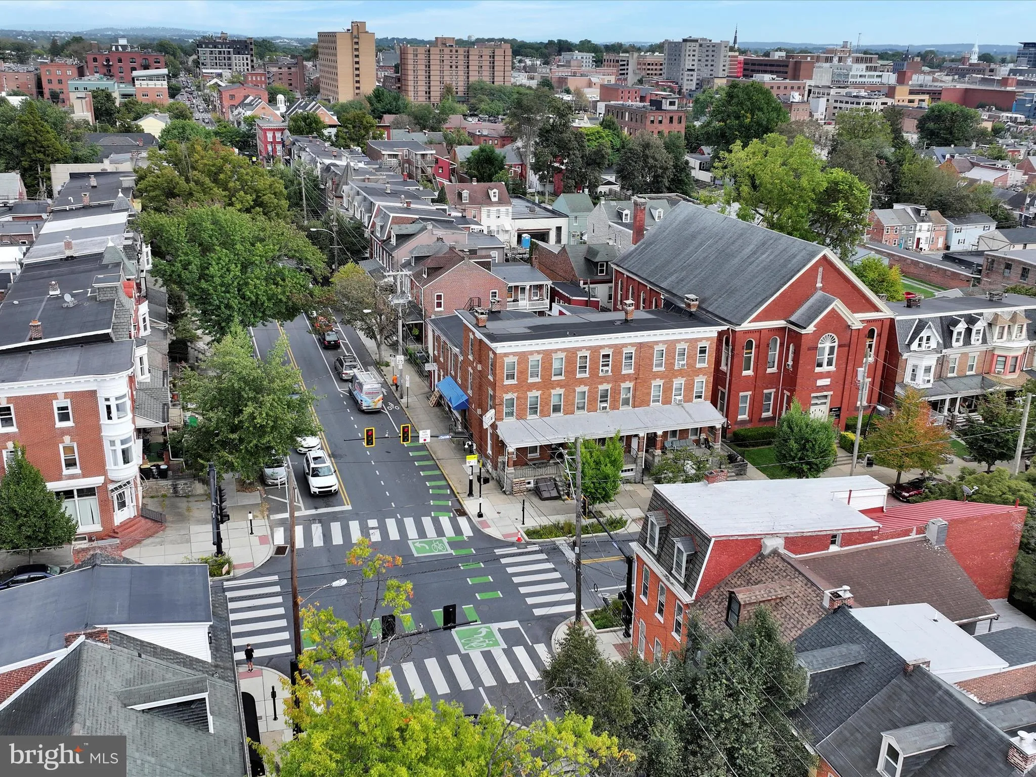 Lancaster, Pennsylvania 17603, United States, 5 Bedrooms Bedrooms, ,Residential,Pending,210026