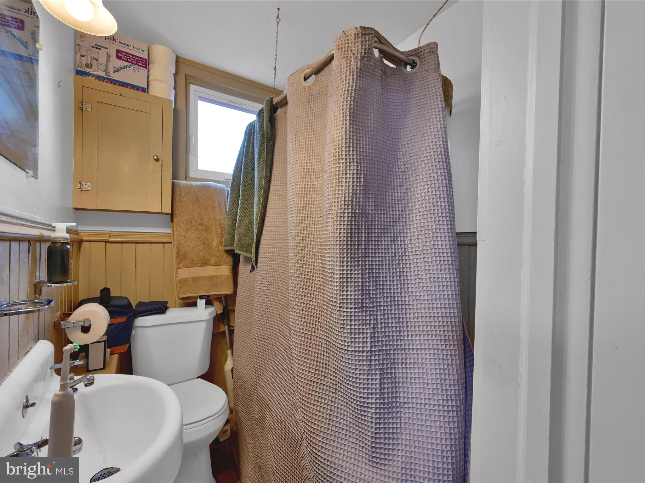 Lancaster, Pennsylvania 17603, United States, 5 Bedrooms Bedrooms, ,Residential,Pending,210026