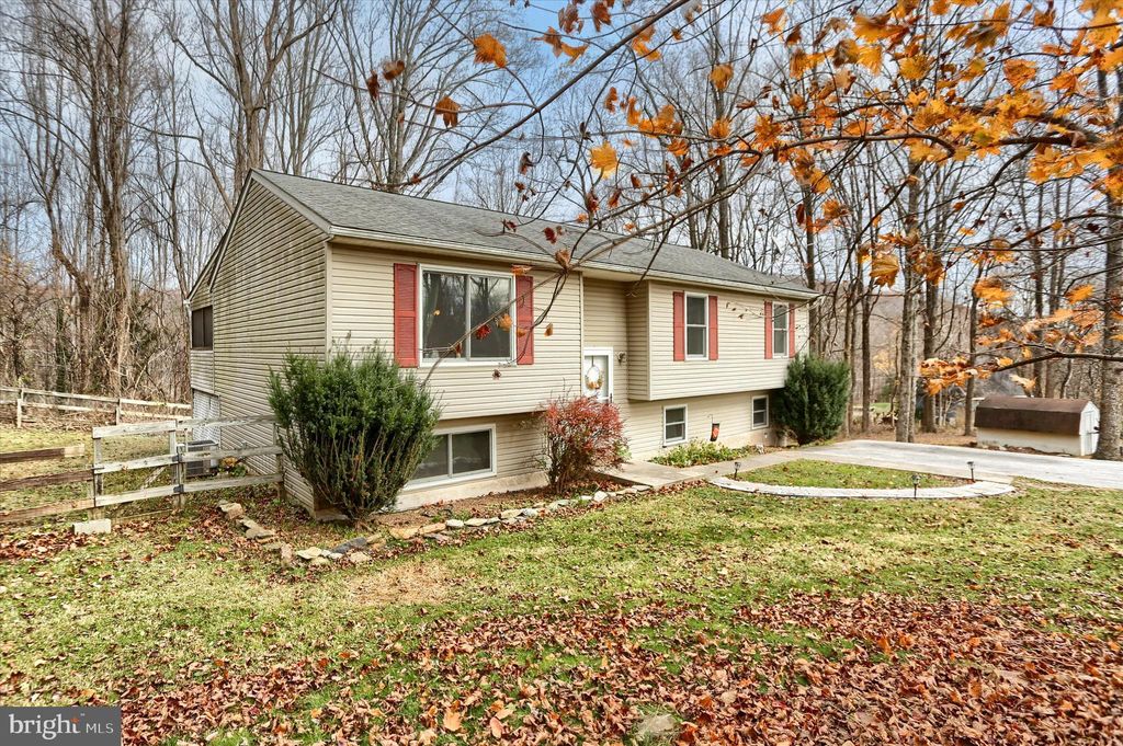 Photo of 6 Blue Bird Trail, FAIRFIELD, PA 17320 (MLS # PAAD2020544)