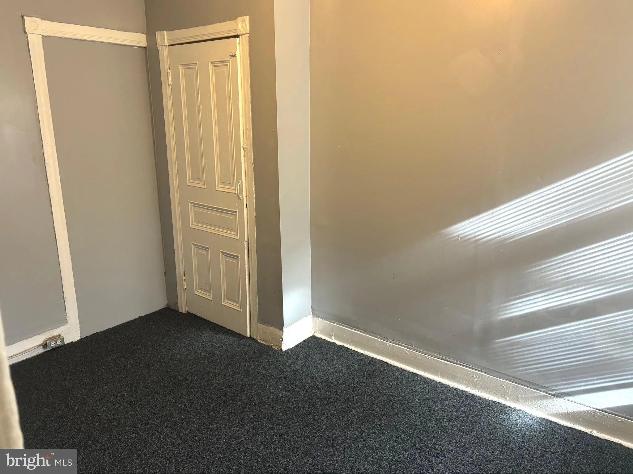Philadelphia, Pennsylvania 19129, United States, 2 Bedrooms Bedrooms, ,1 BathroomBathrooms,Residential,Pending,32519