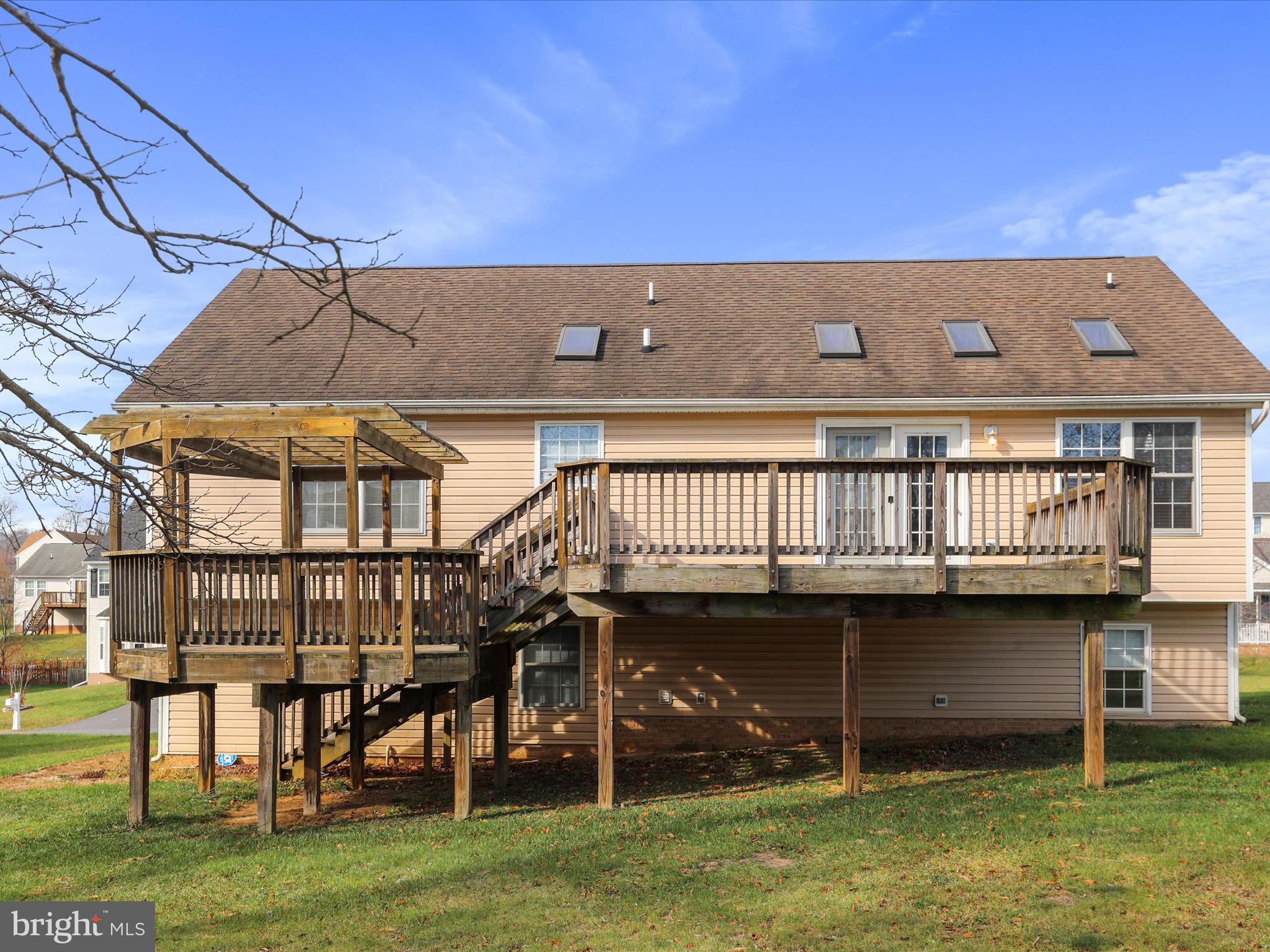 LAUREL RIDGE - Residential