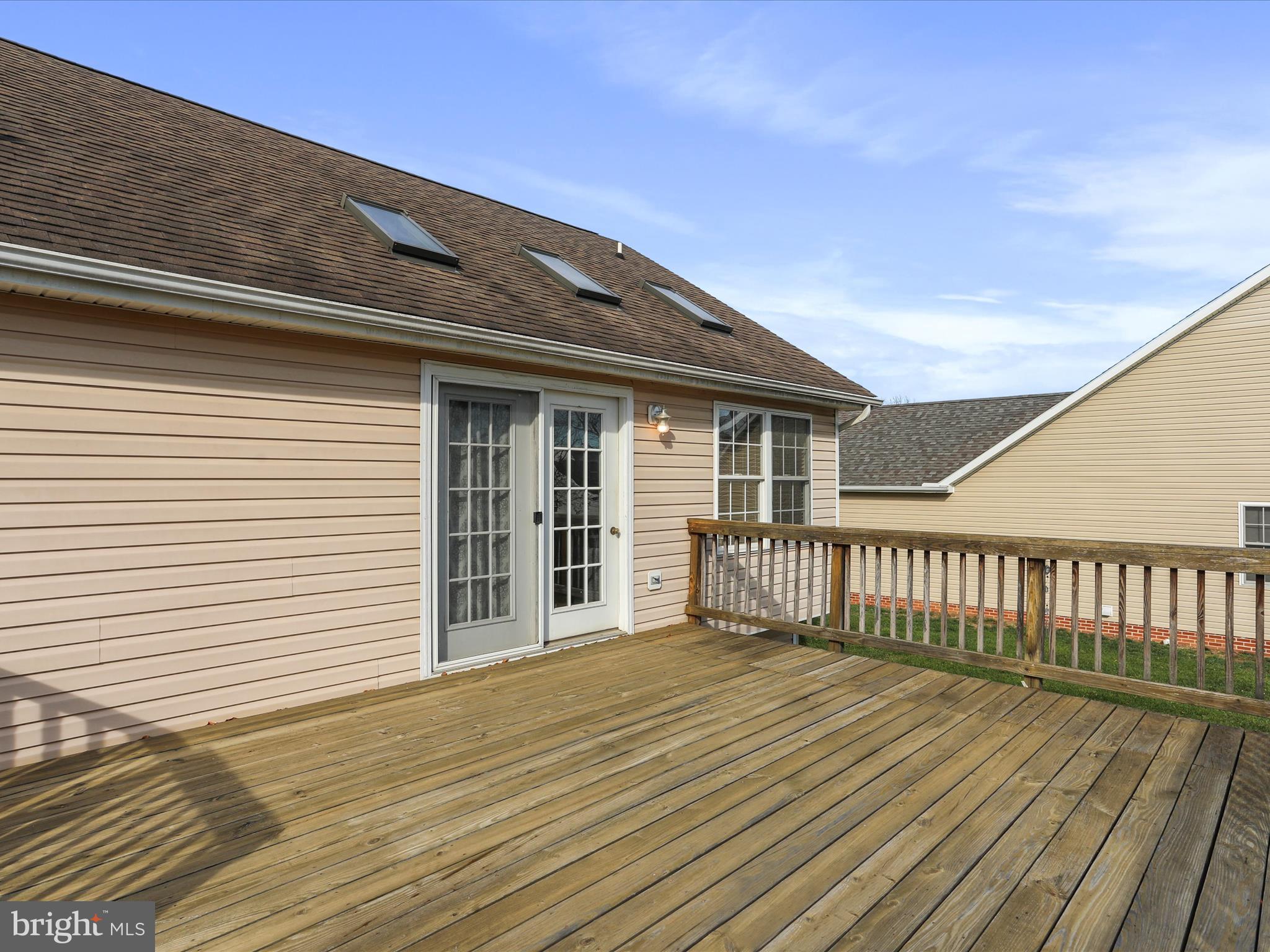 LAUREL RIDGE - Residential