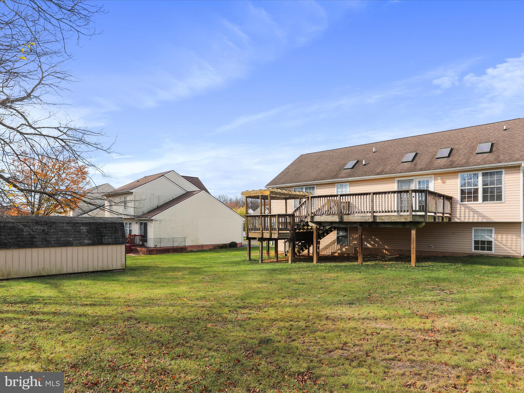 LAUREL RIDGE - Residential