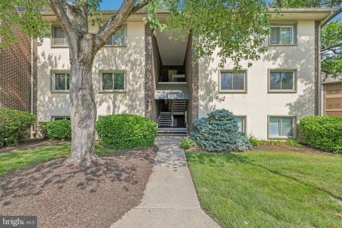 Photo of 5041 Green Mountain Circle #4, COLUMBIA, MD 21044 (MLS # MDHW2070696)