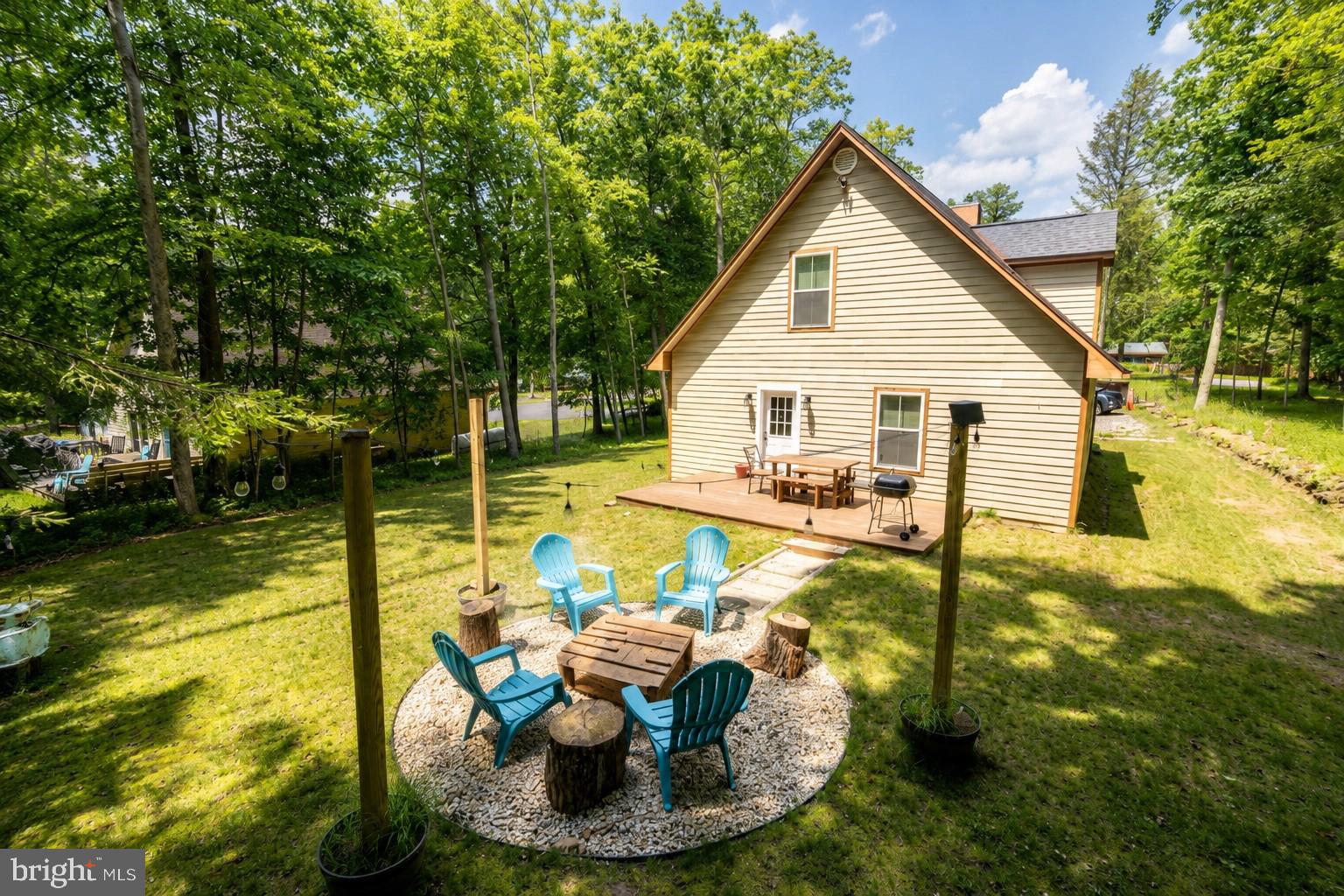 943 PARADISE HEIGHTS