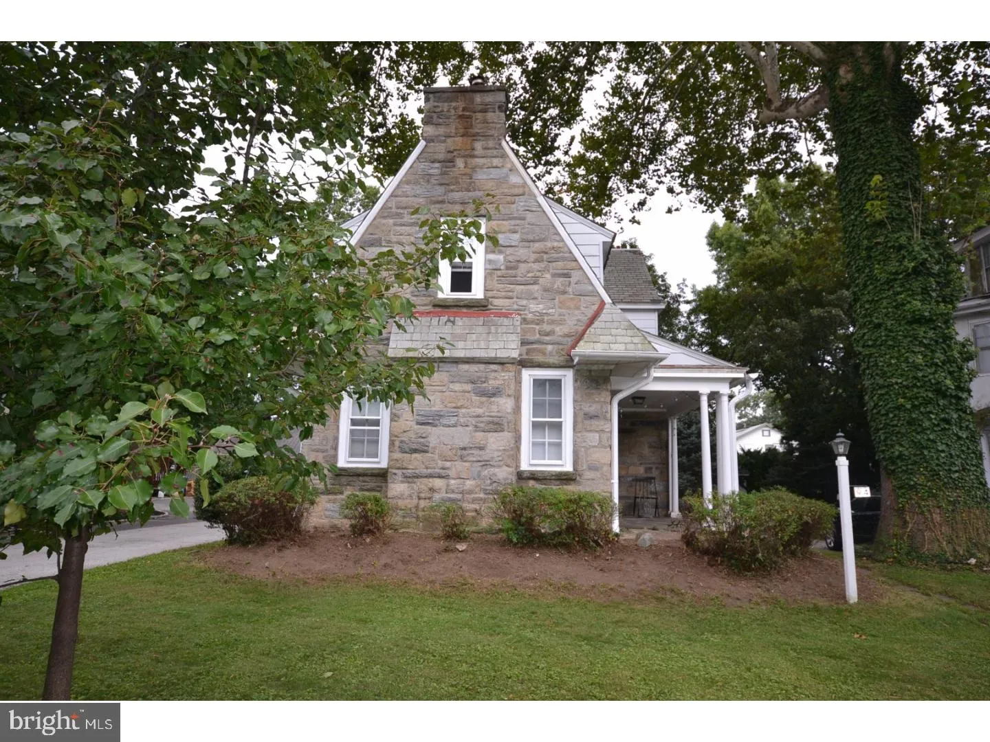 94 E Stewart Avenue, Lansdowne, PA 19050