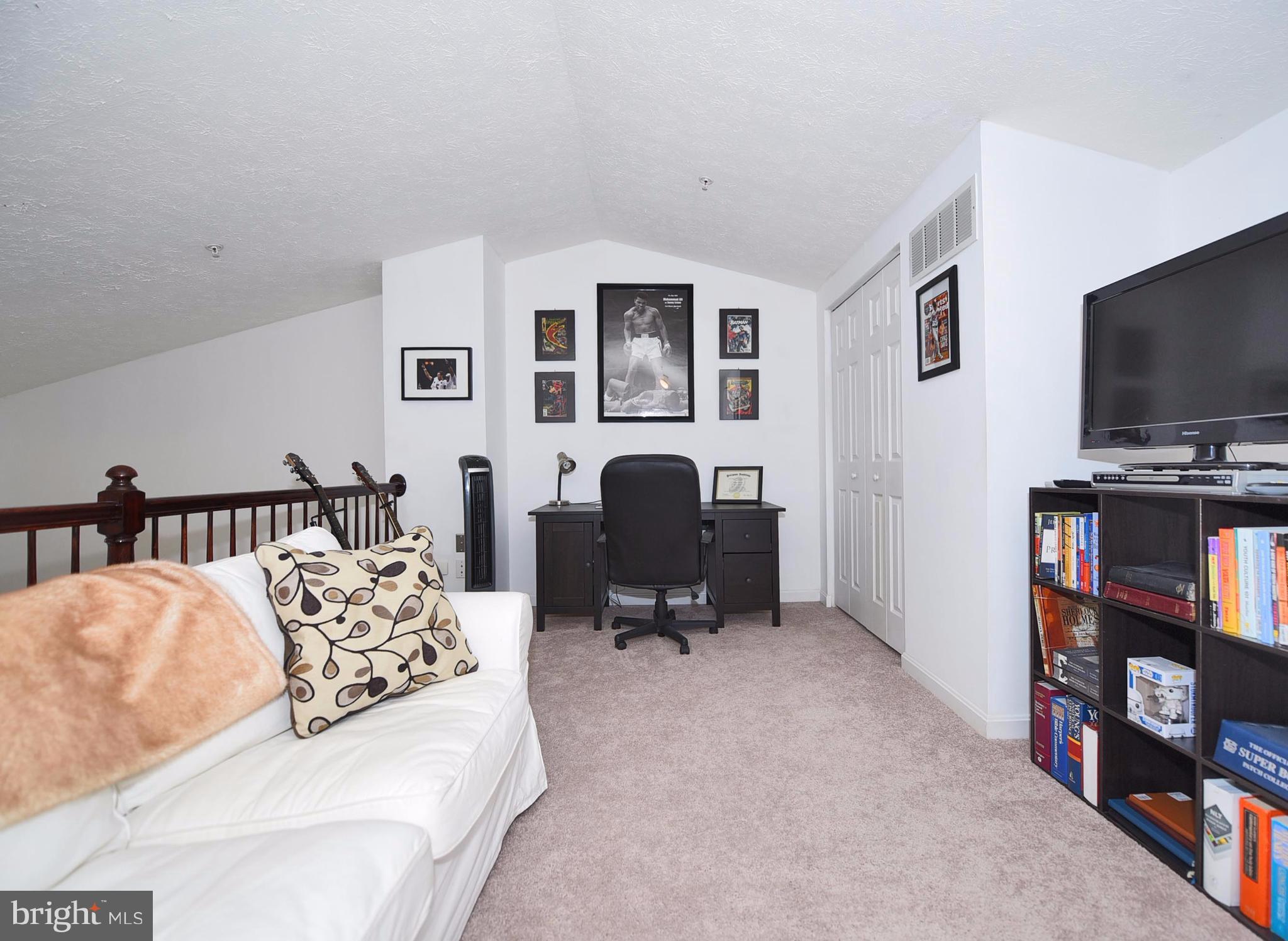 WOODS OF BAYVIEW - Residential