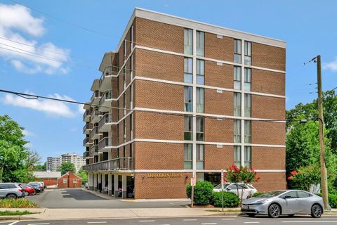 Photo of 1401 N Rhodes Street #301, ARLINGTON, VA 22209 (MLS # VAAR2076476)