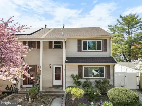 77 Larry Court, Dayton, NJ MLS: NJMX2009118