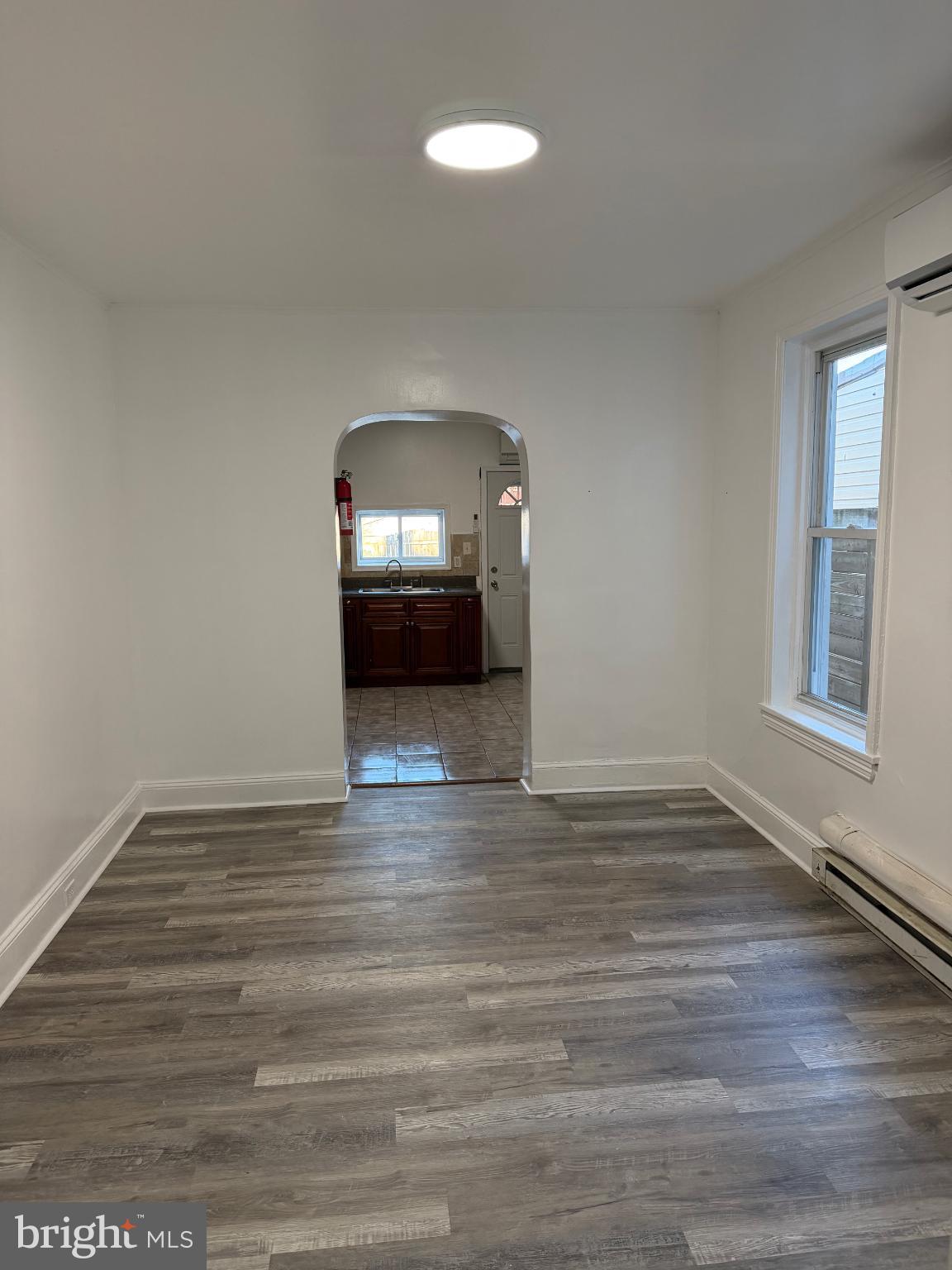 PORT RICHMOND - Residential