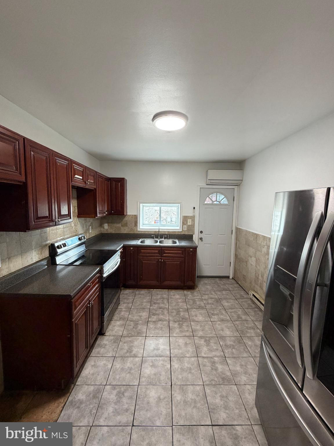 PORT RICHMOND - Residential