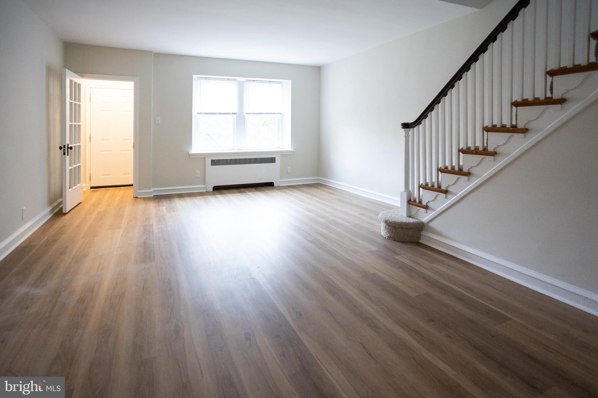 MAYFAIR (WEST) - Residential