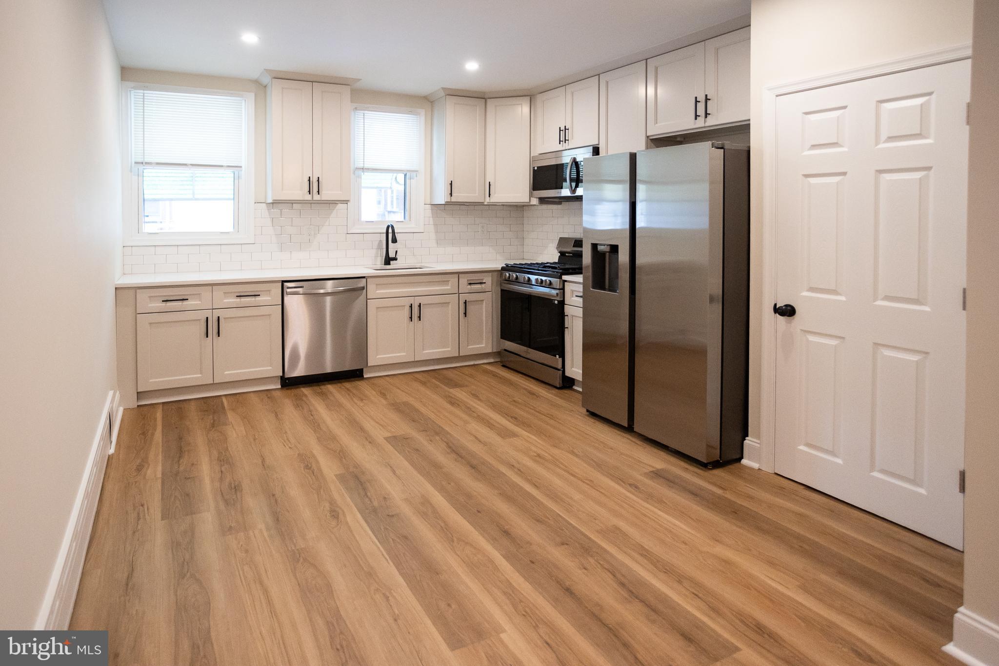 MAYFAIR (WEST) - Residential