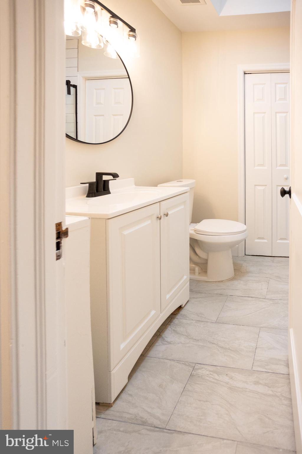 MAYFAIR (WEST) - Residential