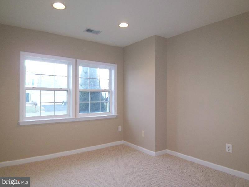 STONEBRIDGE - Residential