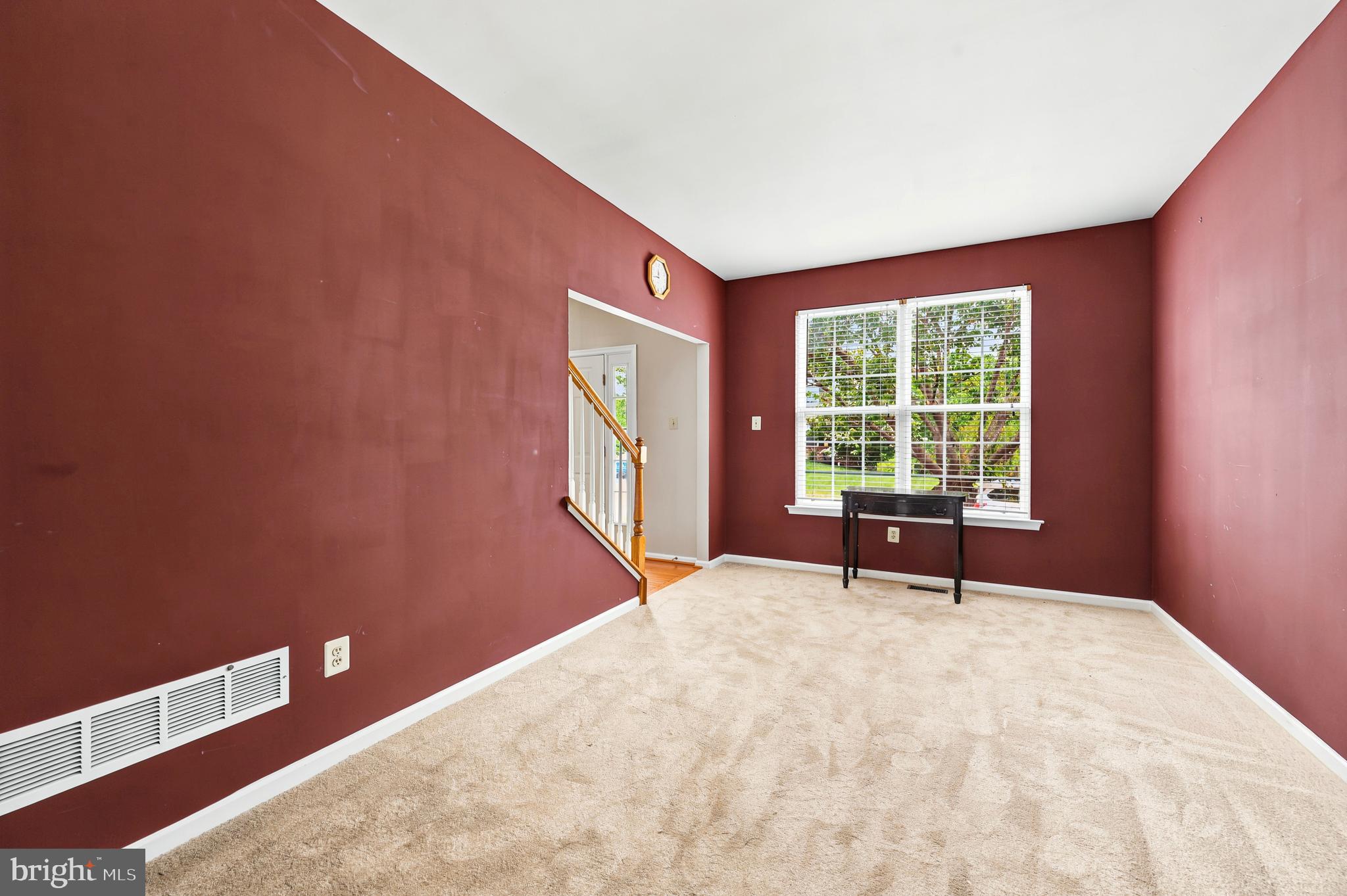 736 MEADOWBROOK DRIVE