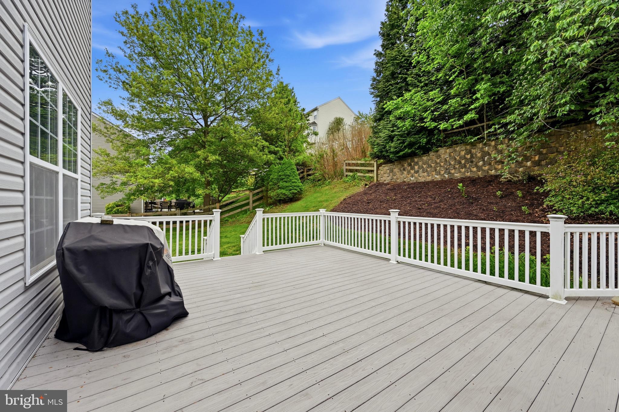 MEADOWBROOK - Residential