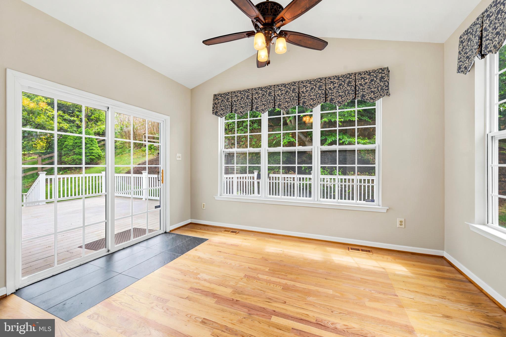 MEADOWBROOK - Residential