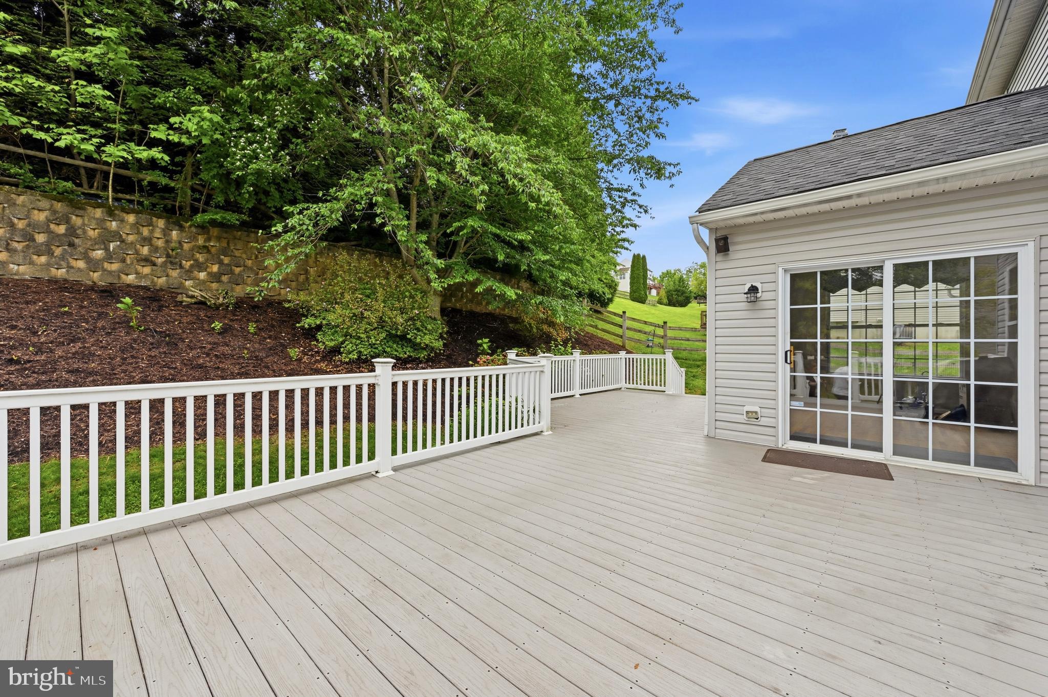 MEADOWBROOK - Residential