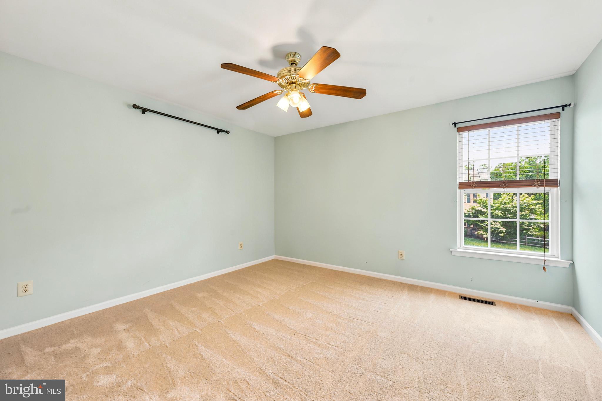 MEADOWBROOK - Residential