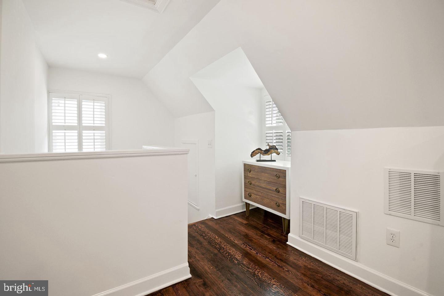 BLAIR - Residential